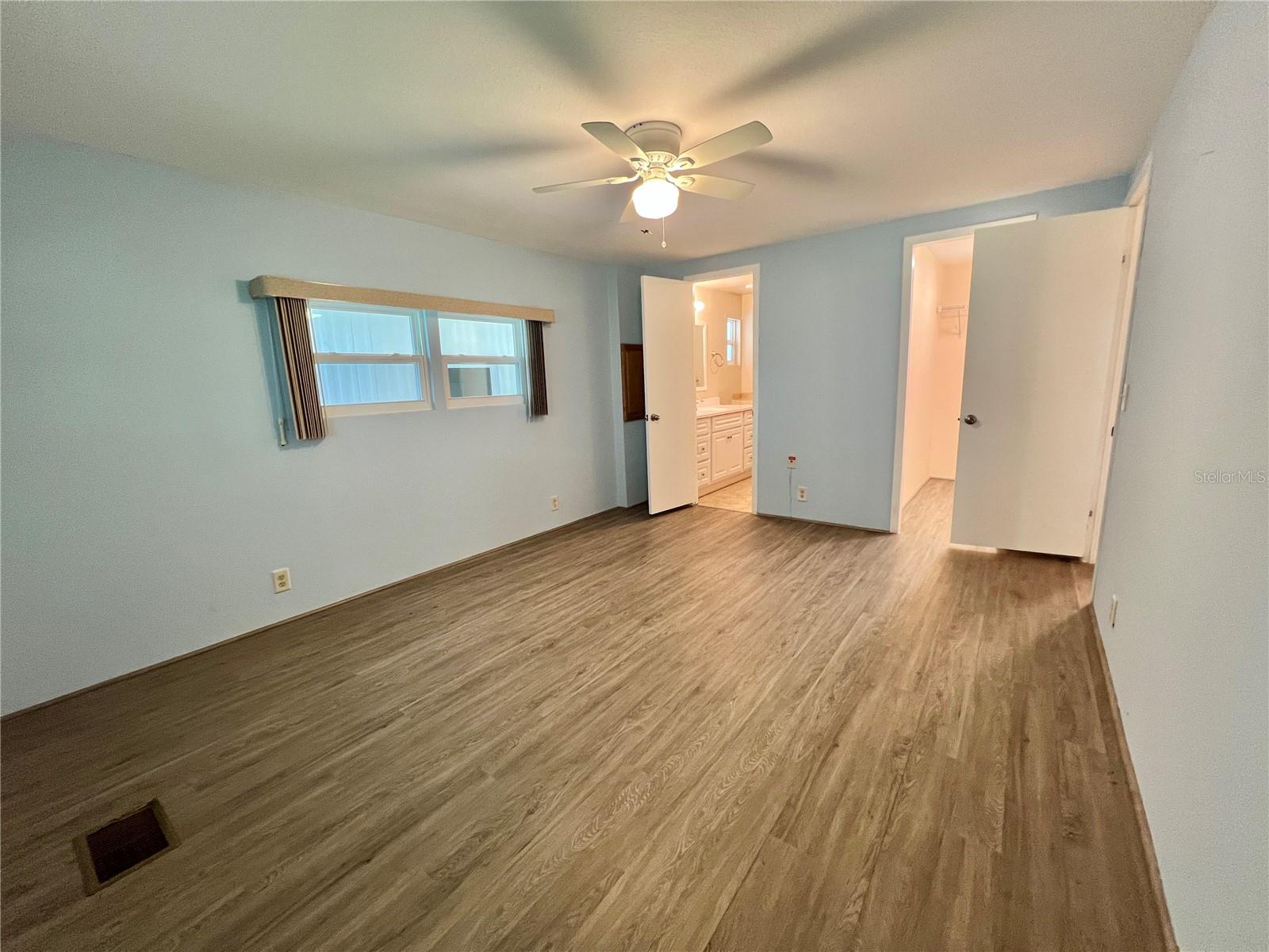 HAWTHORNE AT LEESBURG A COOP - Residential