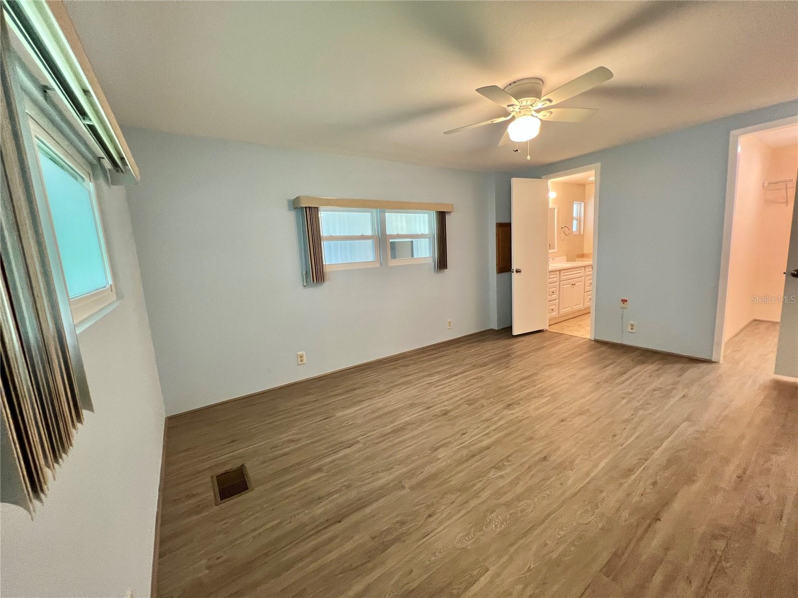 HAWTHORNE AT LEESBURG A COOP - Residential