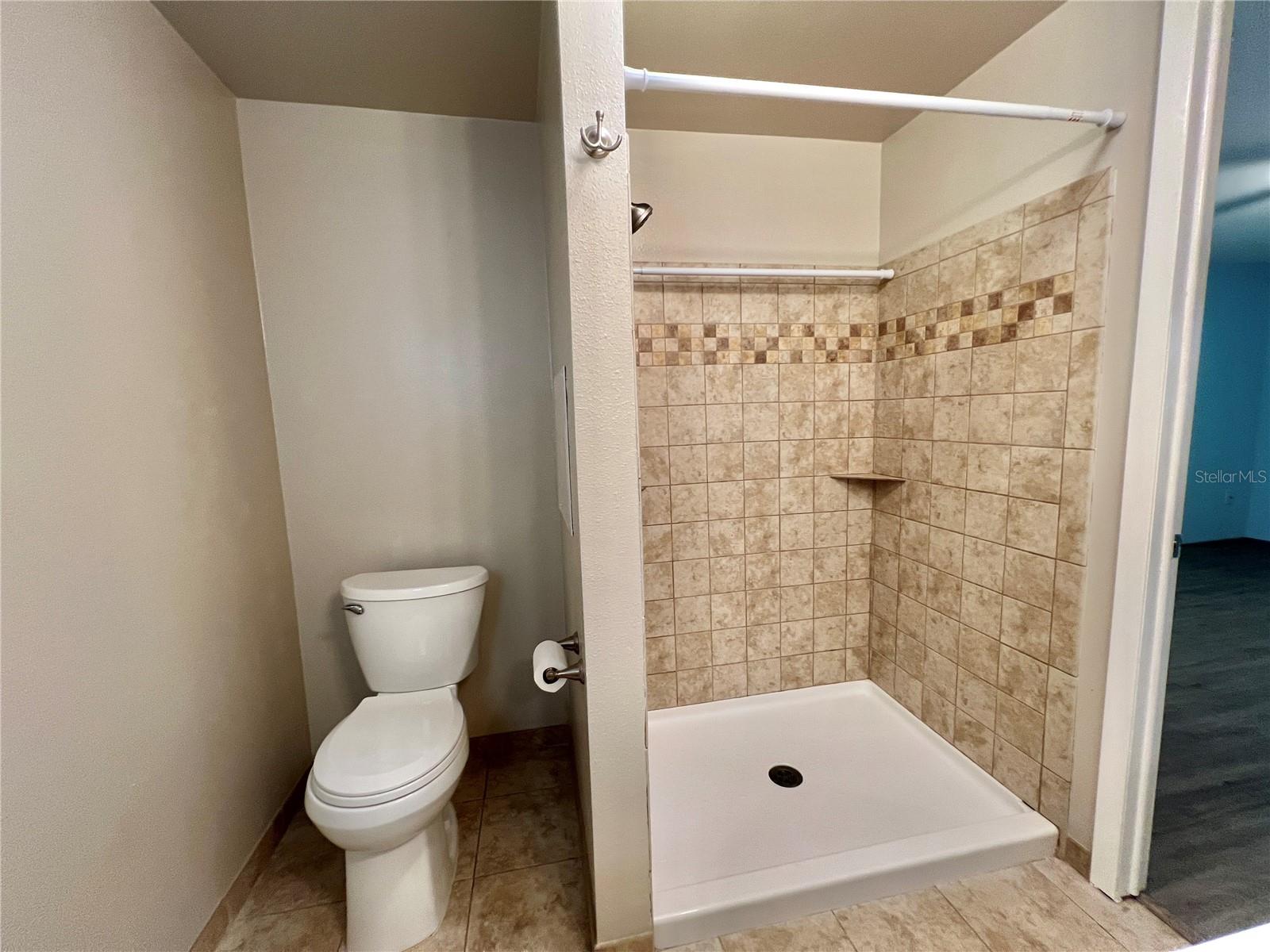 HAWTHORNE AT LEESBURG A COOP - Residential