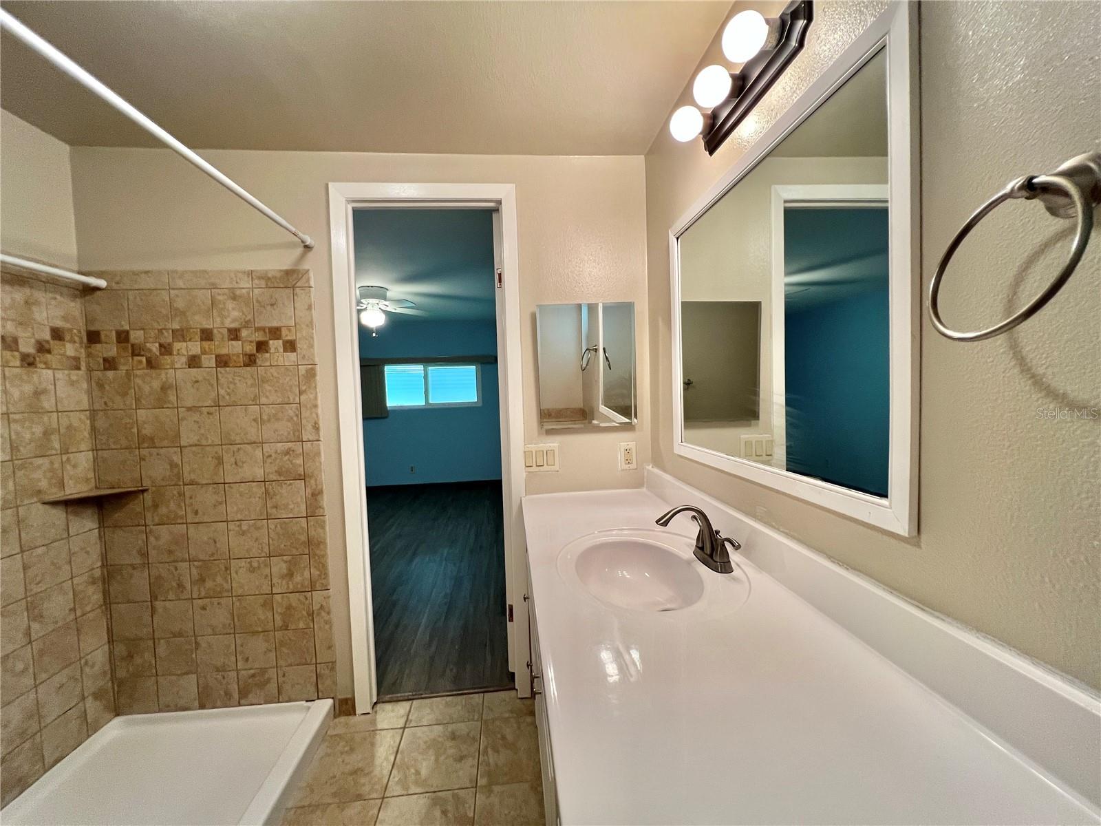 HAWTHORNE AT LEESBURG A COOP - Residential