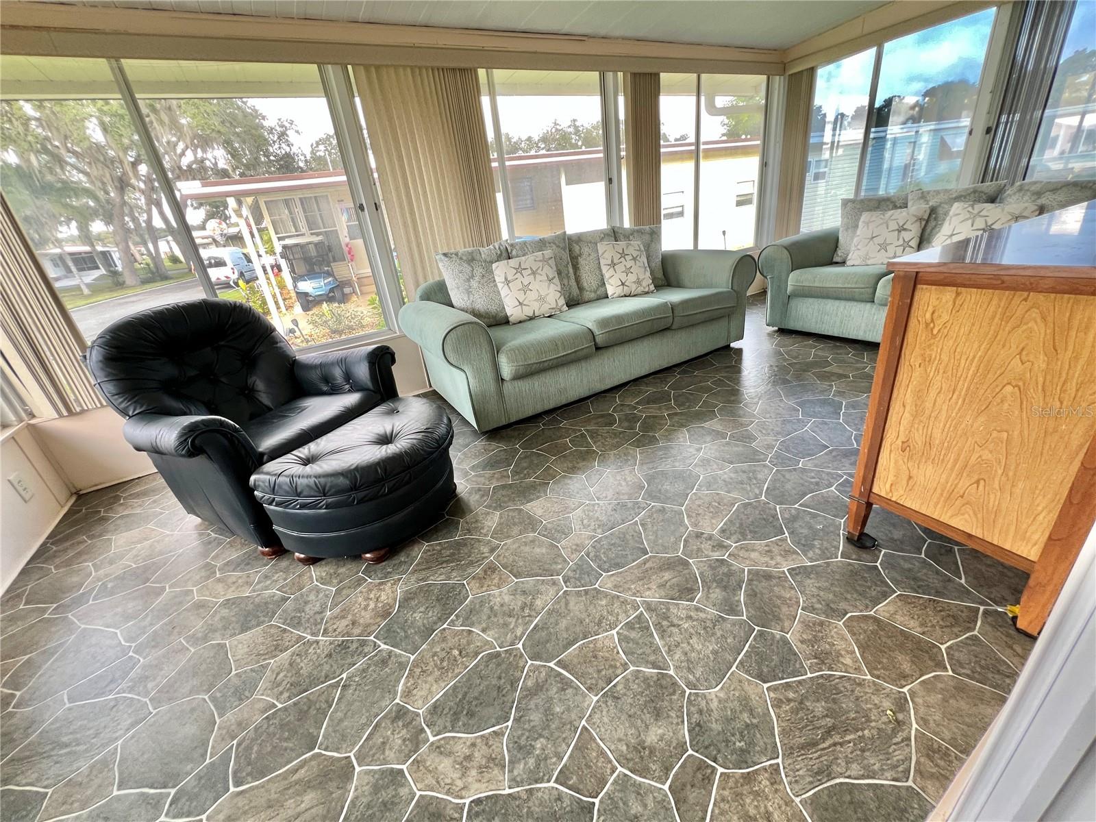 HAWTHORNE AT LEESBURG A COOP - Residential