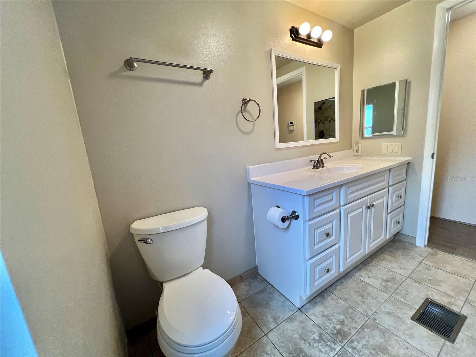 HAWTHORNE AT LEESBURG A COOP - Residential