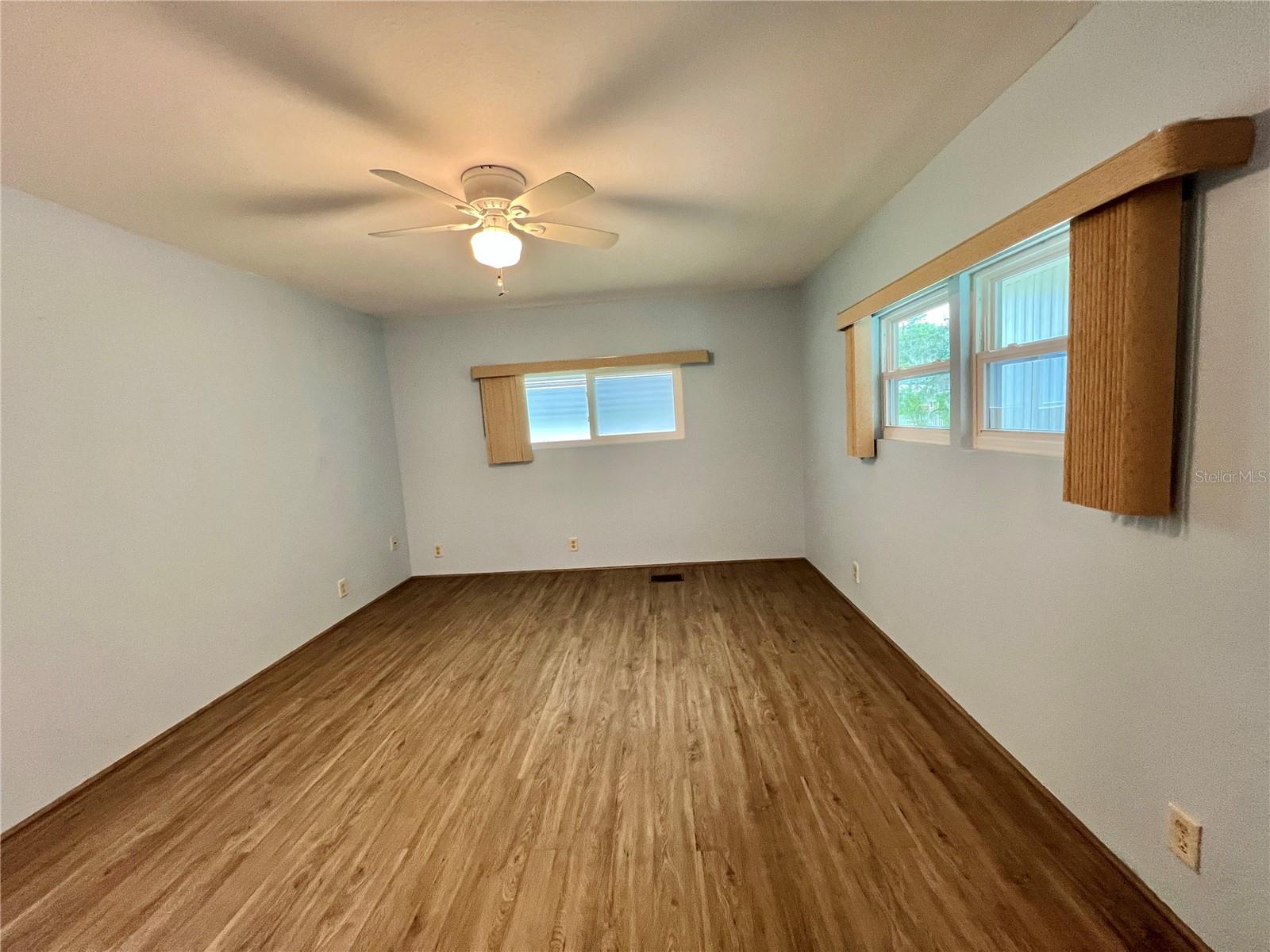 HAWTHORNE AT LEESBURG A COOP - Residential