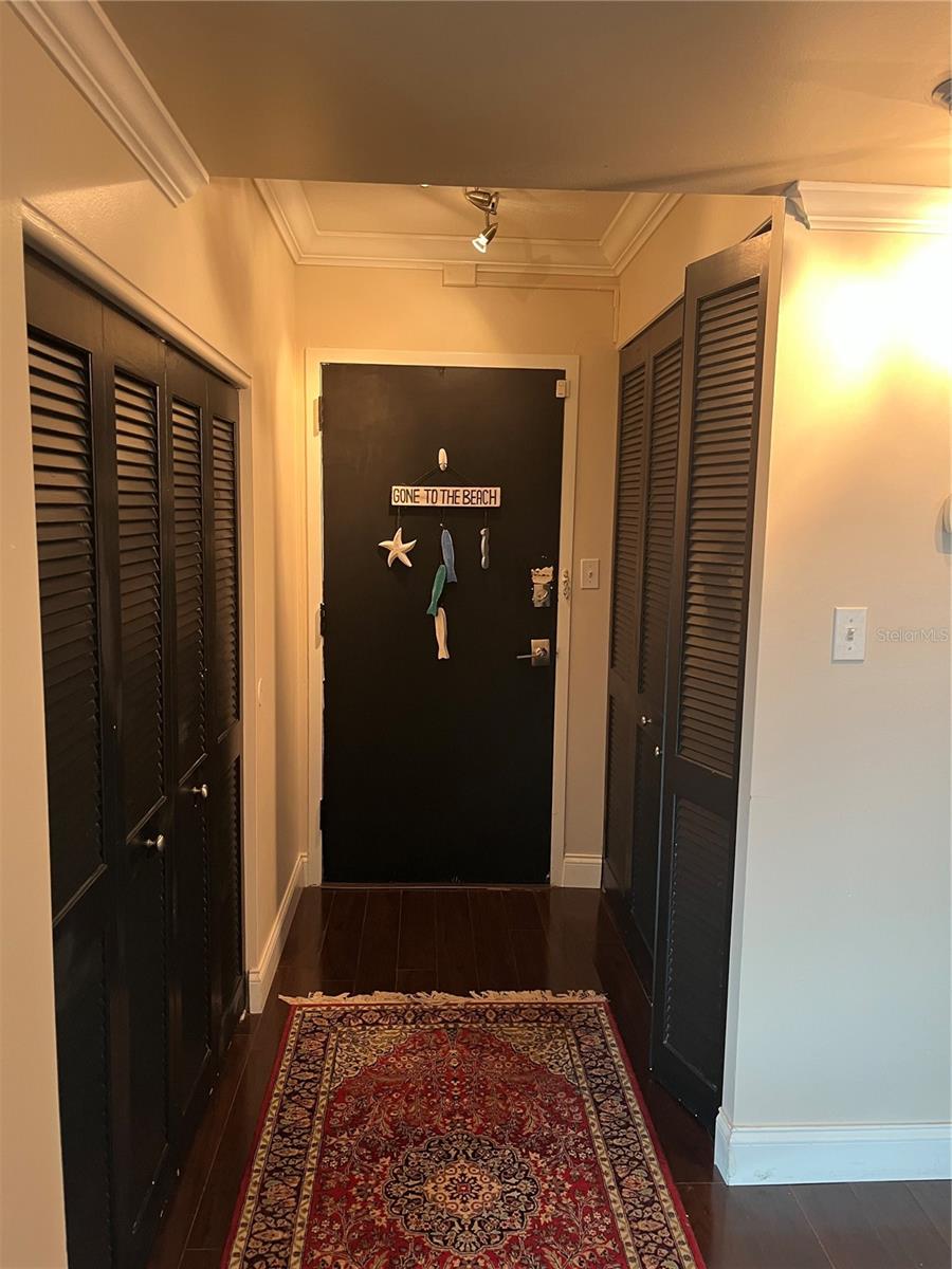 HARBOUR HOUSE CONDO - Residential