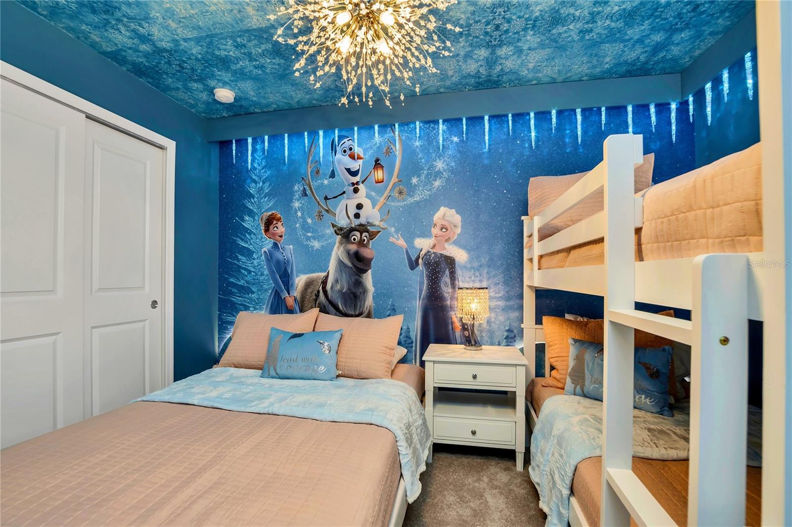 WINDSOR ISLAND RESORT - Residential