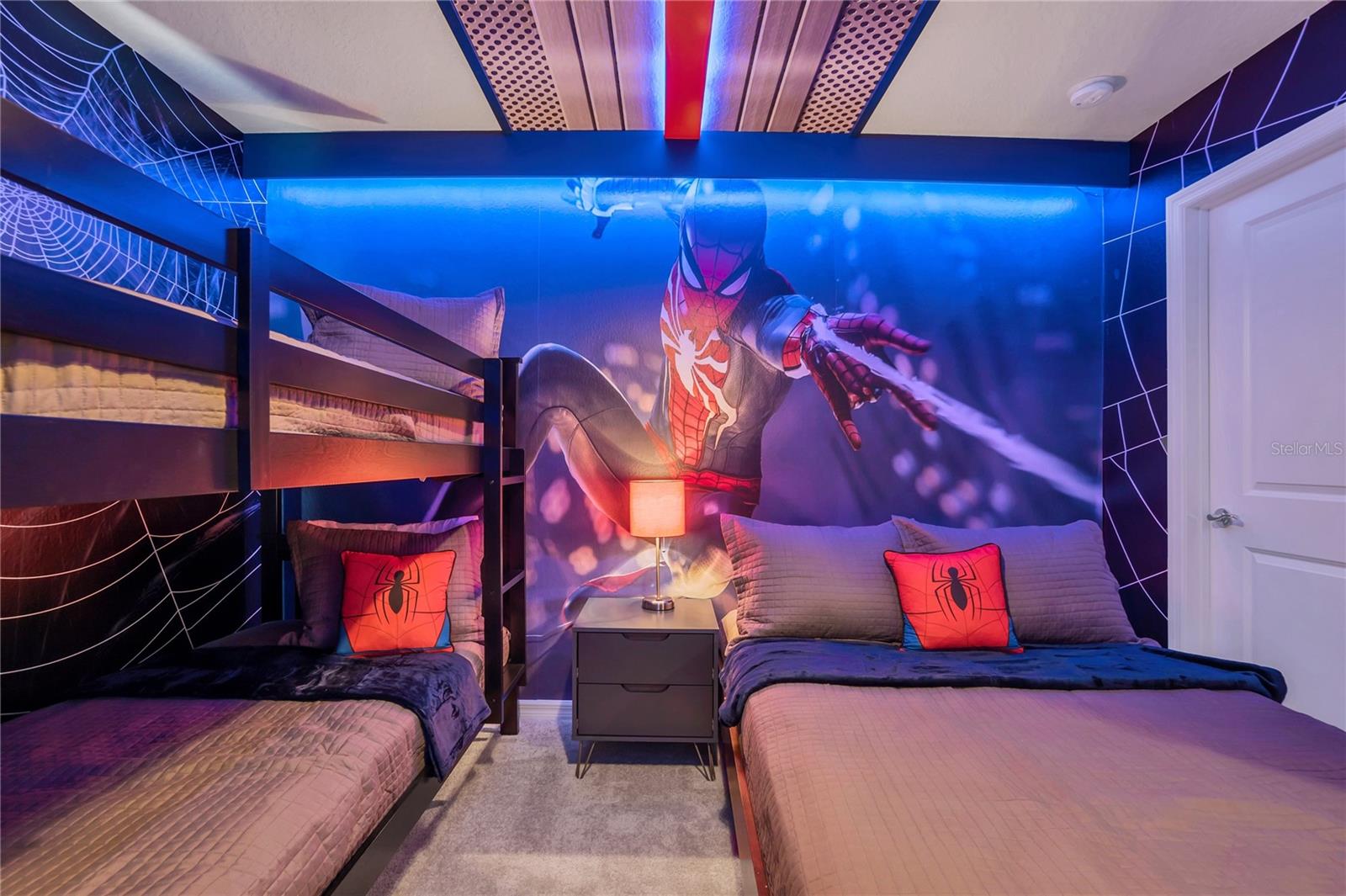 WINDSOR ISLAND RESORT - Residential