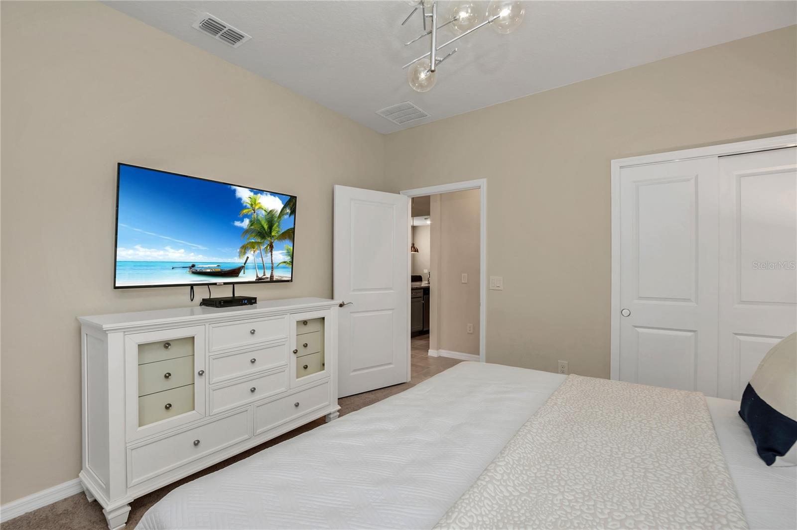 WINDSOR ISLAND RESORT - Residential