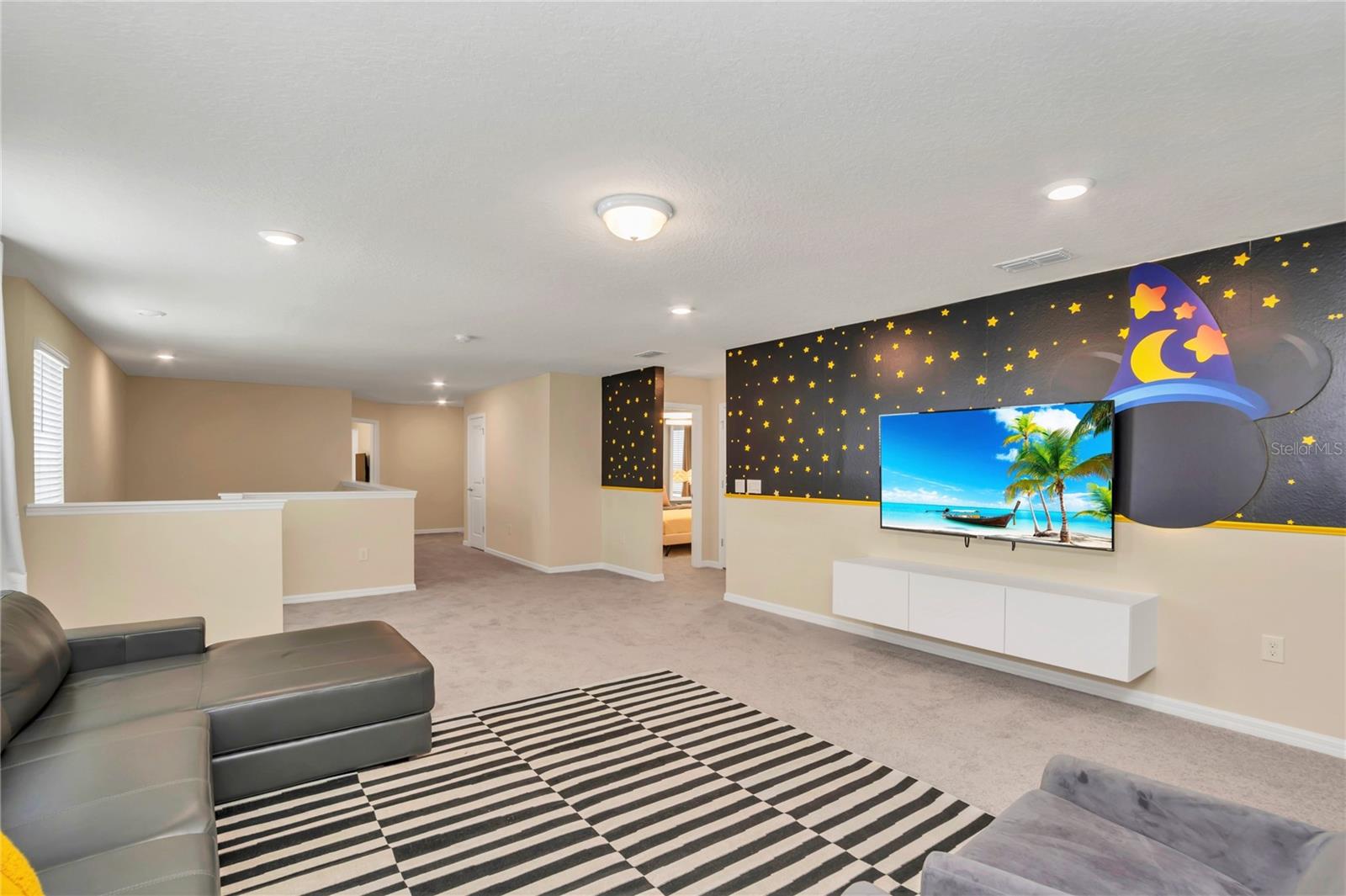 WINDSOR ISLAND RESORT - Residential