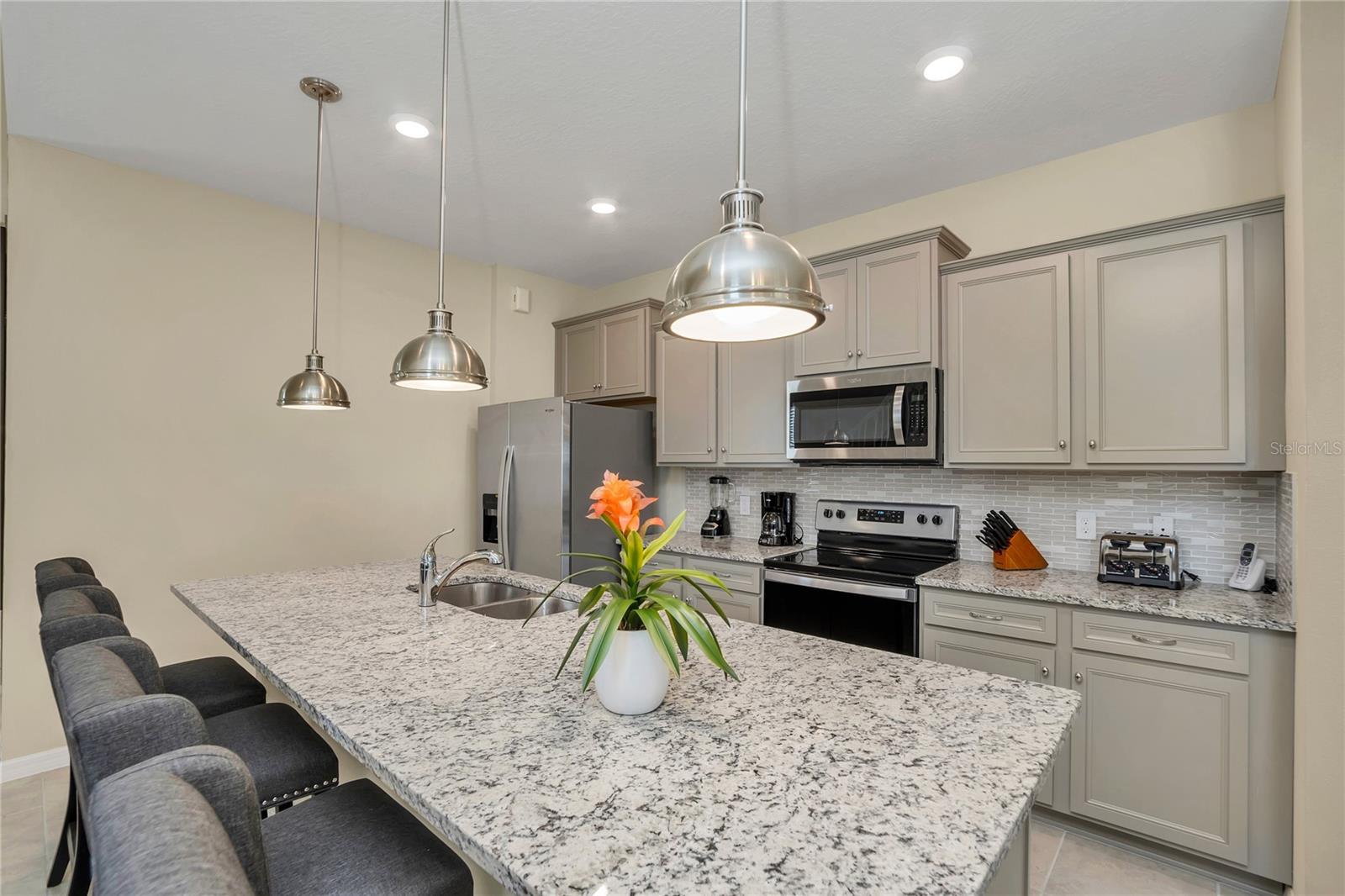 WINDSOR ISLAND RESORT - Residential