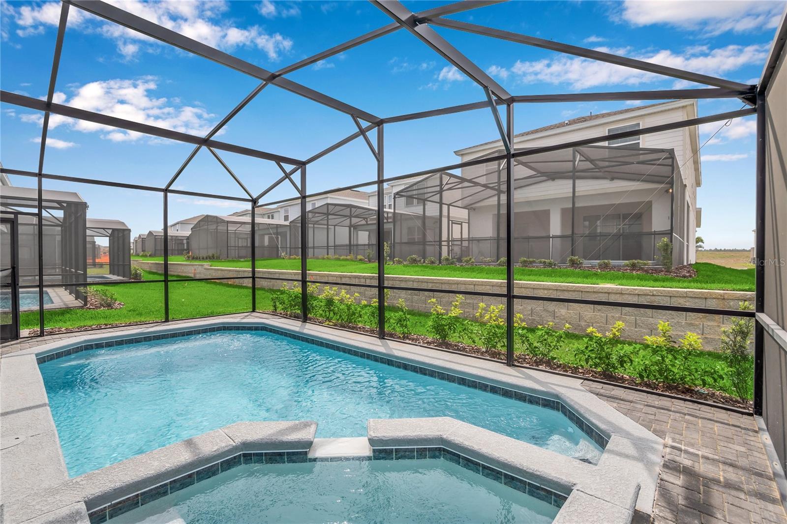 WINDSOR ISLAND RESORT - Residential