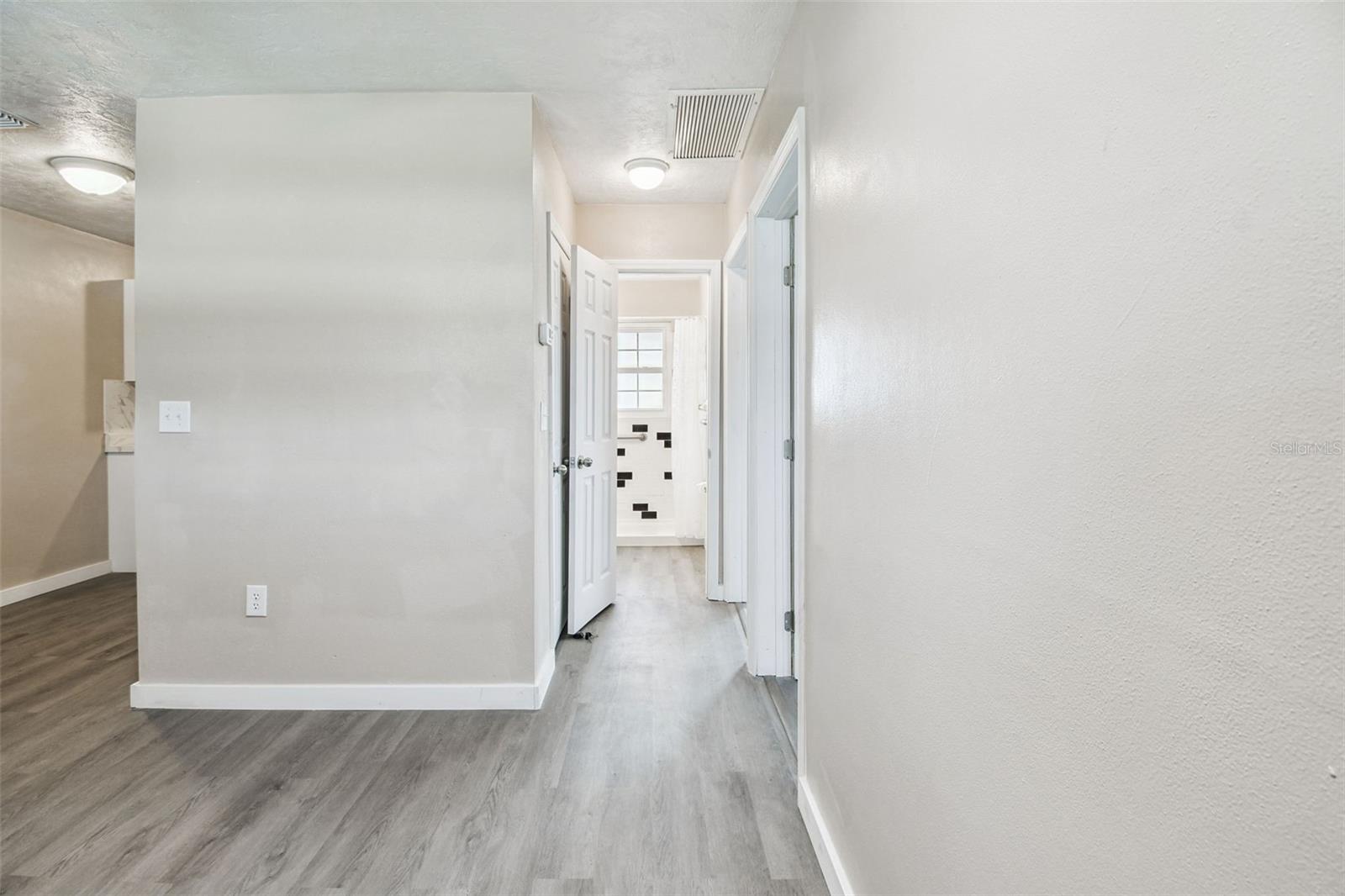 RIVIERE ADD TO PALMETTO - Residential Lease