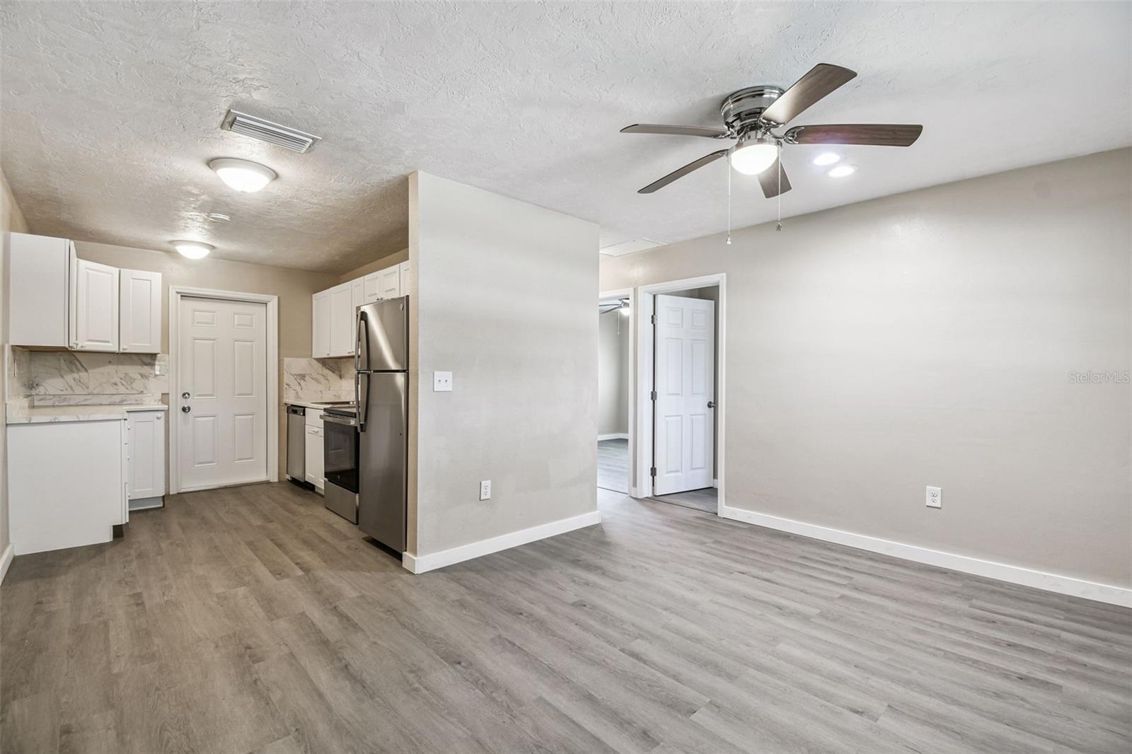 RIVIERE ADD TO PALMETTO - Residential Lease