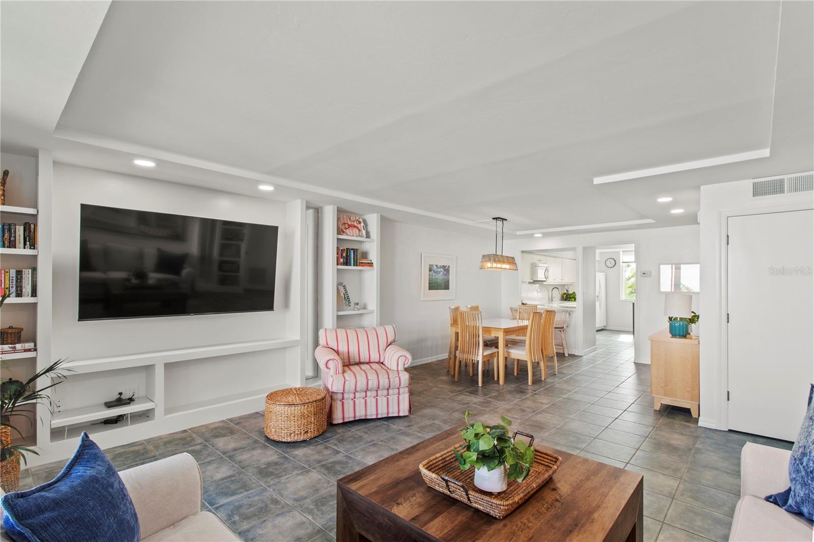 BAYPORT BCH & TEN PH F - Residential Lease