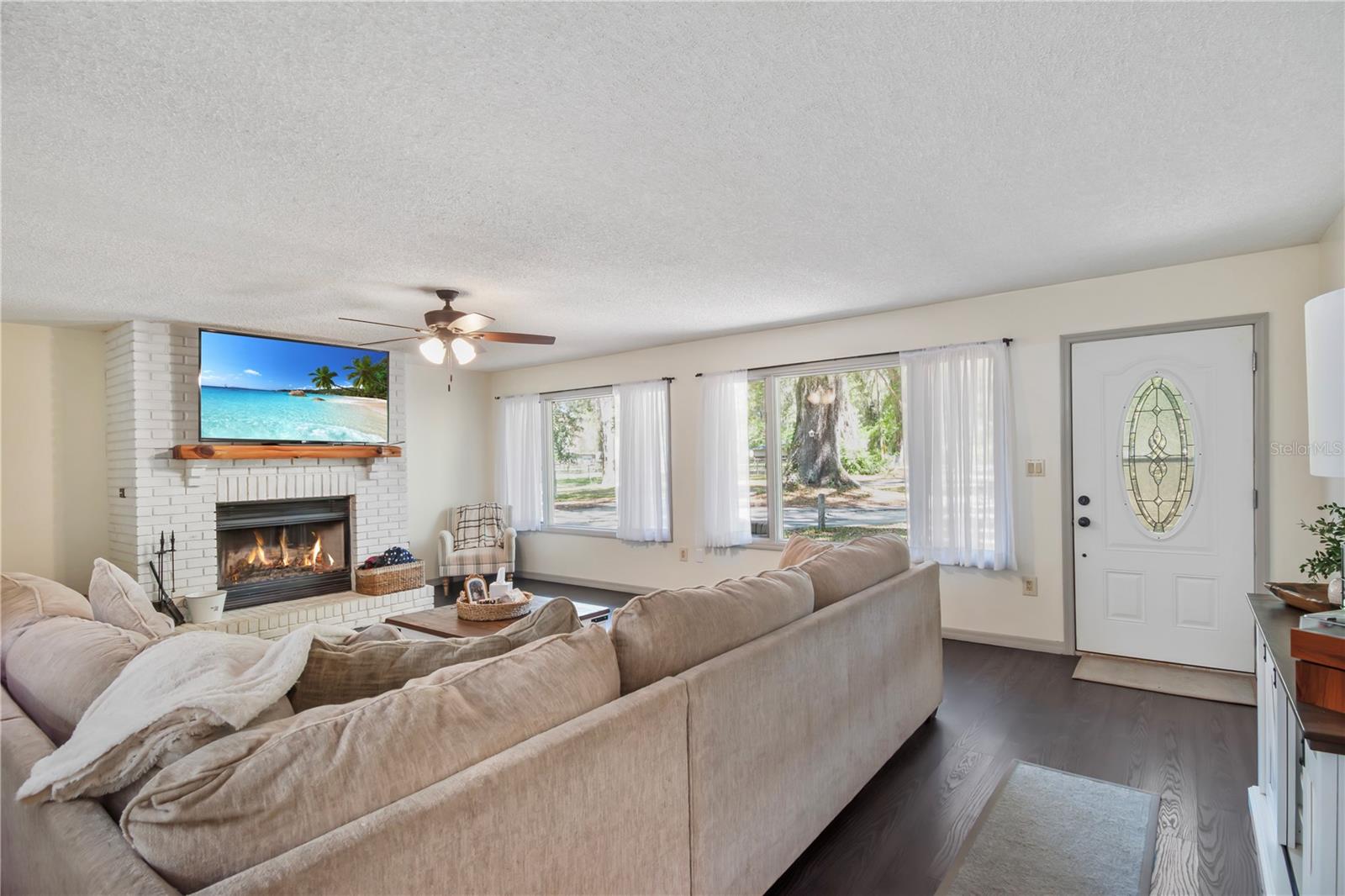 MEADOWBROOK RANCHES - Residential