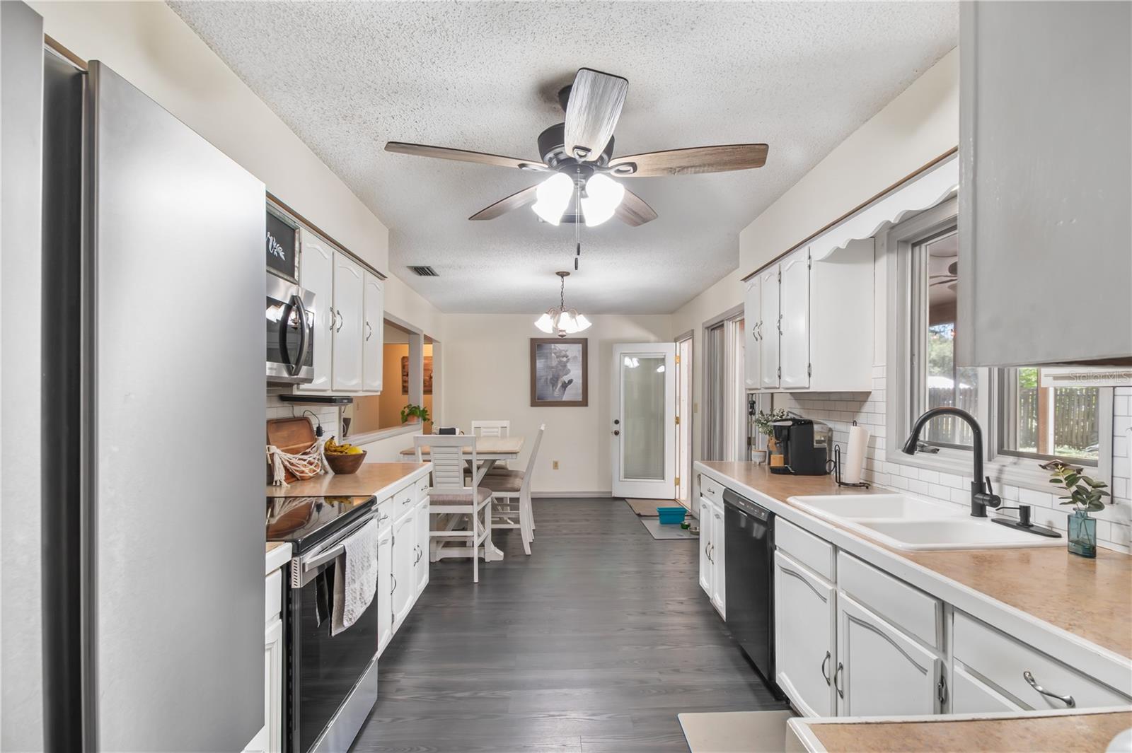 MEADOWBROOK RANCHES - Residential