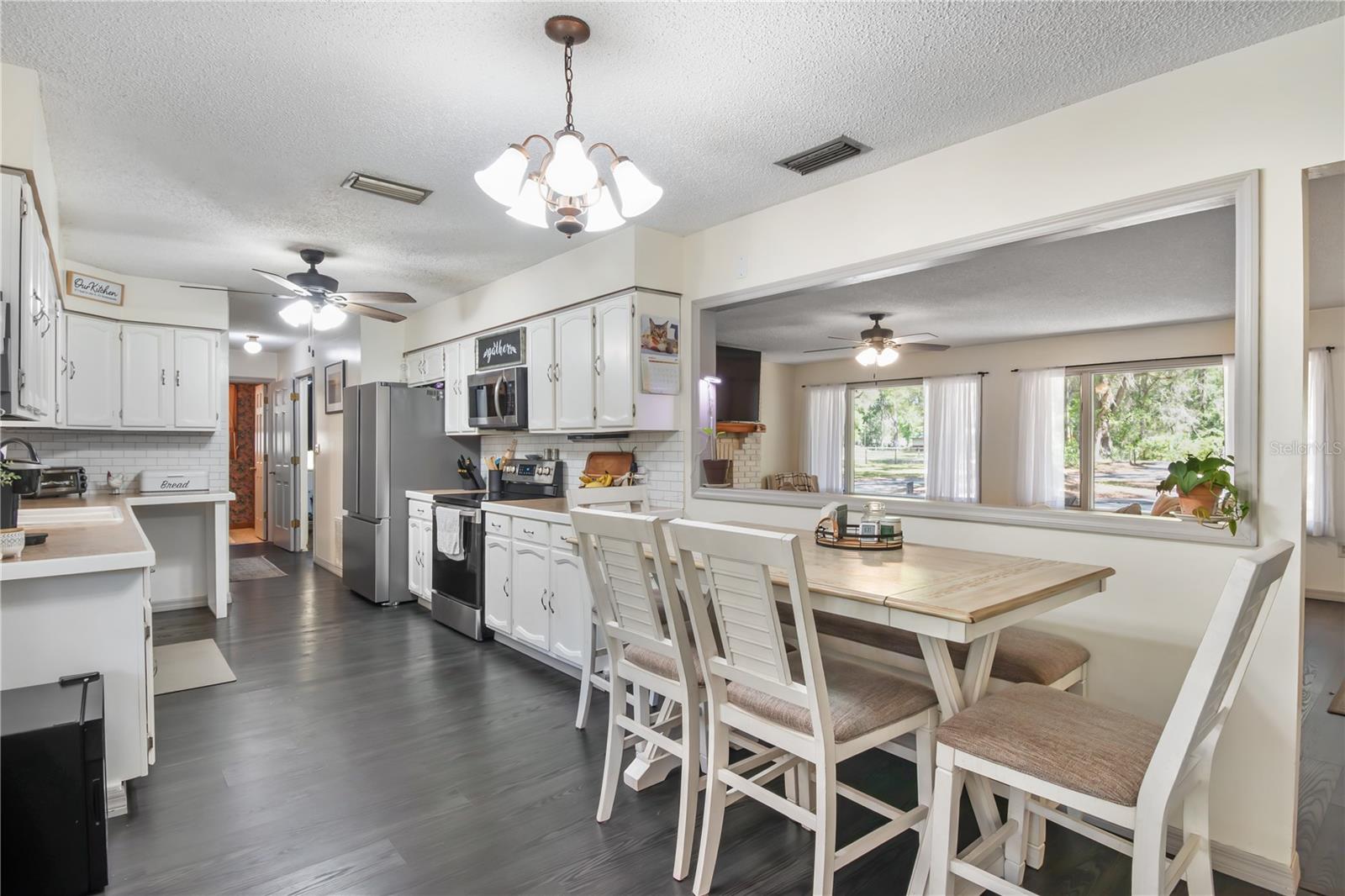 MEADOWBROOK RANCHES - Residential