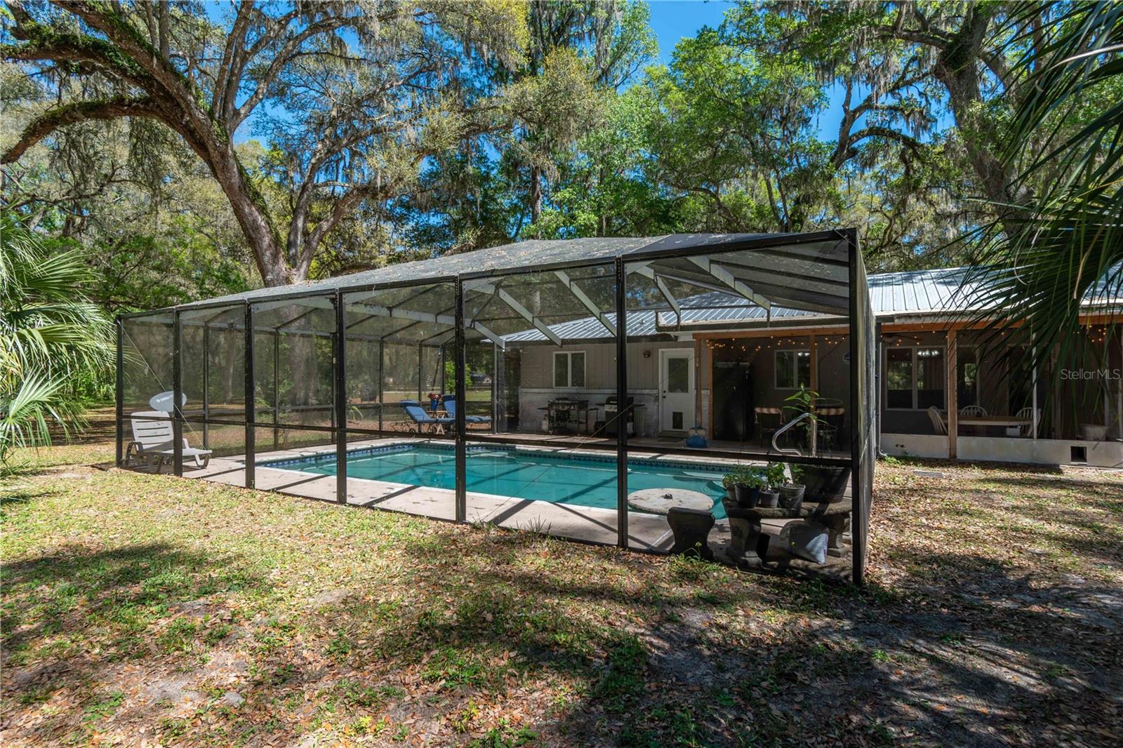 MEADOWBROOK RANCHES - Residential