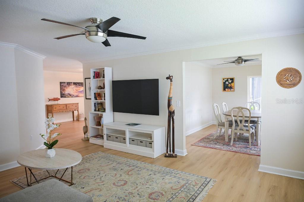 13 HARBOR WOODS DRIVE