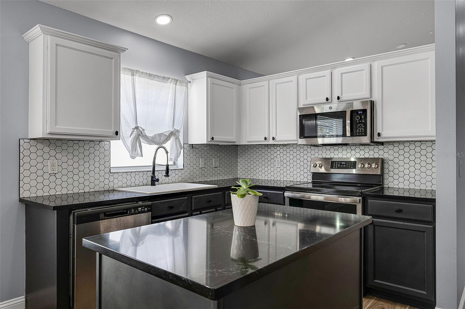 CYPRESS LAKES PRCL G - Residential Lease