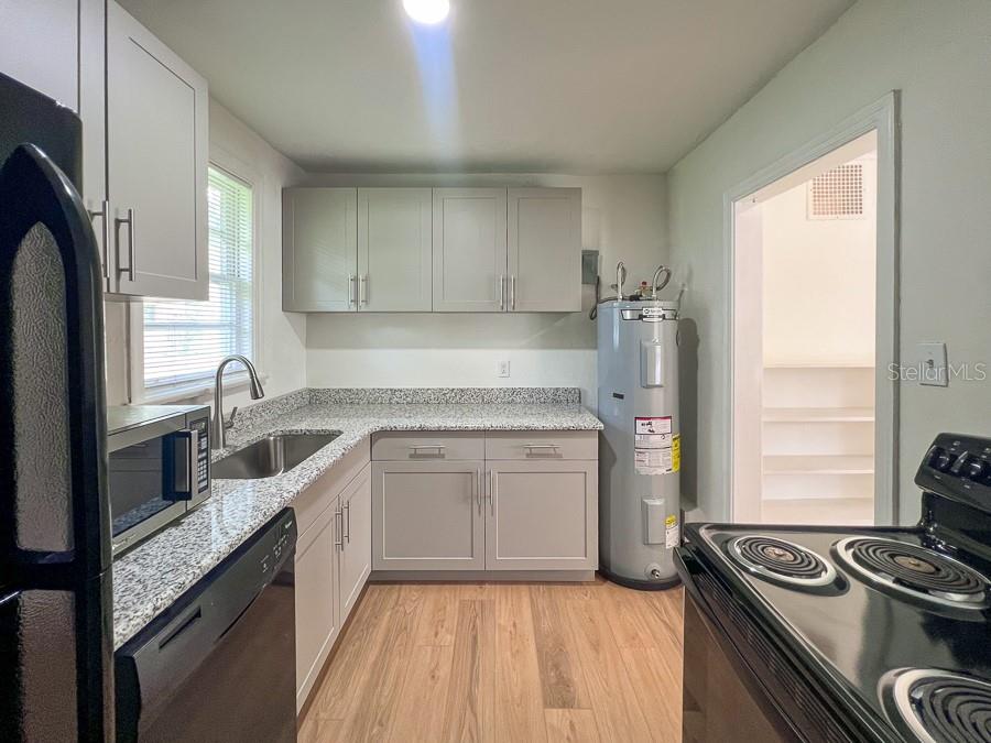 BROWNS ADD -HICKSON REP - Residential Lease