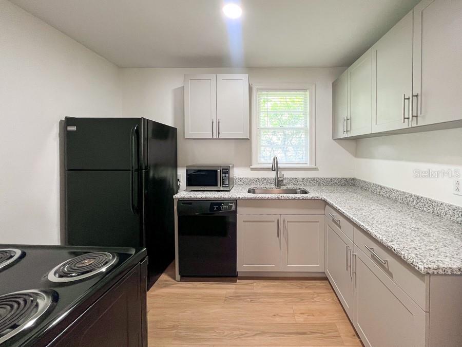 BROWNS ADD -HICKSON REP - Residential Lease