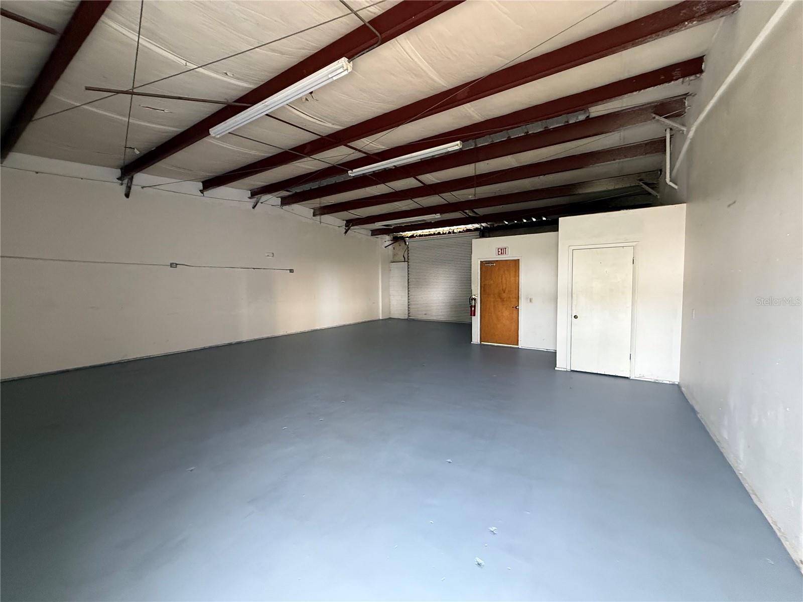 SILVER SPGS SHORES UN 25 - Commercial Lease