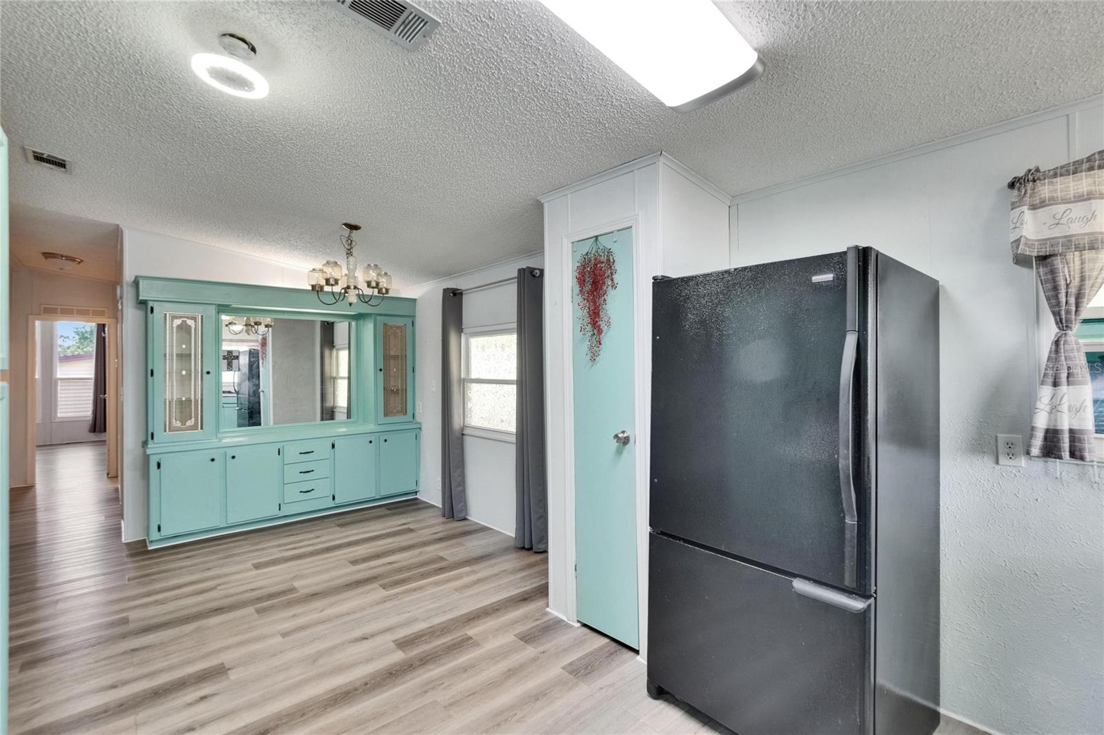 FOXWOOD LAKE ESTATES - Residential