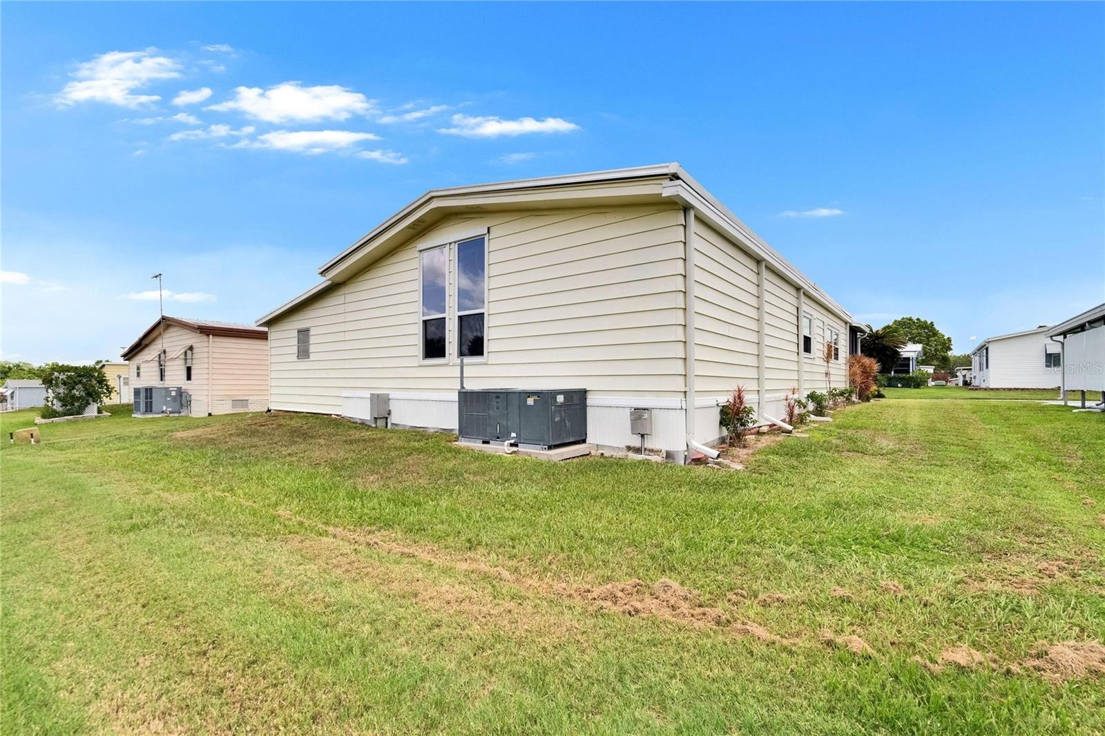 FOXWOOD LAKE ESTATES - Residential