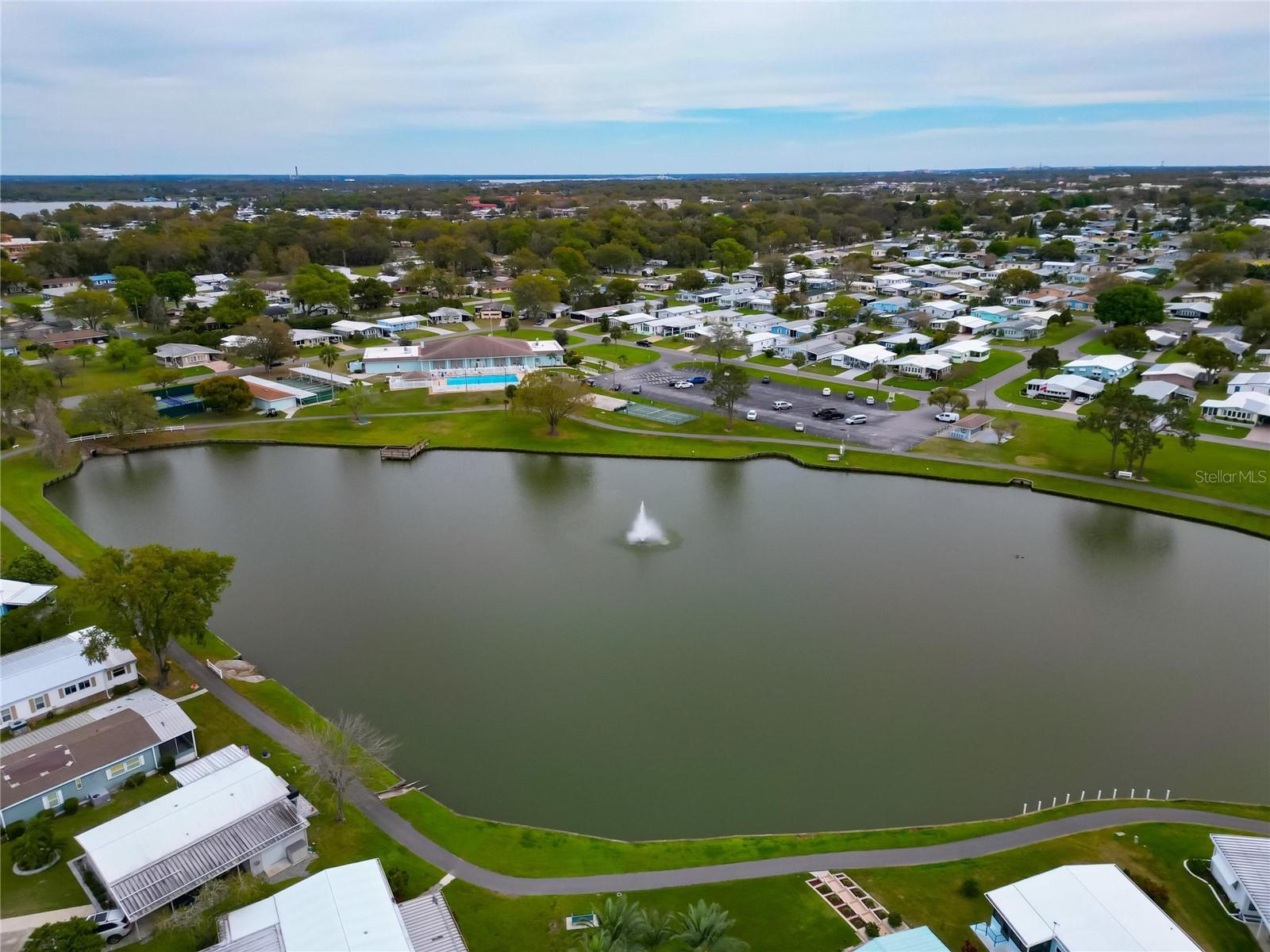 FOXWOOD LAKE ESTATES - Residential