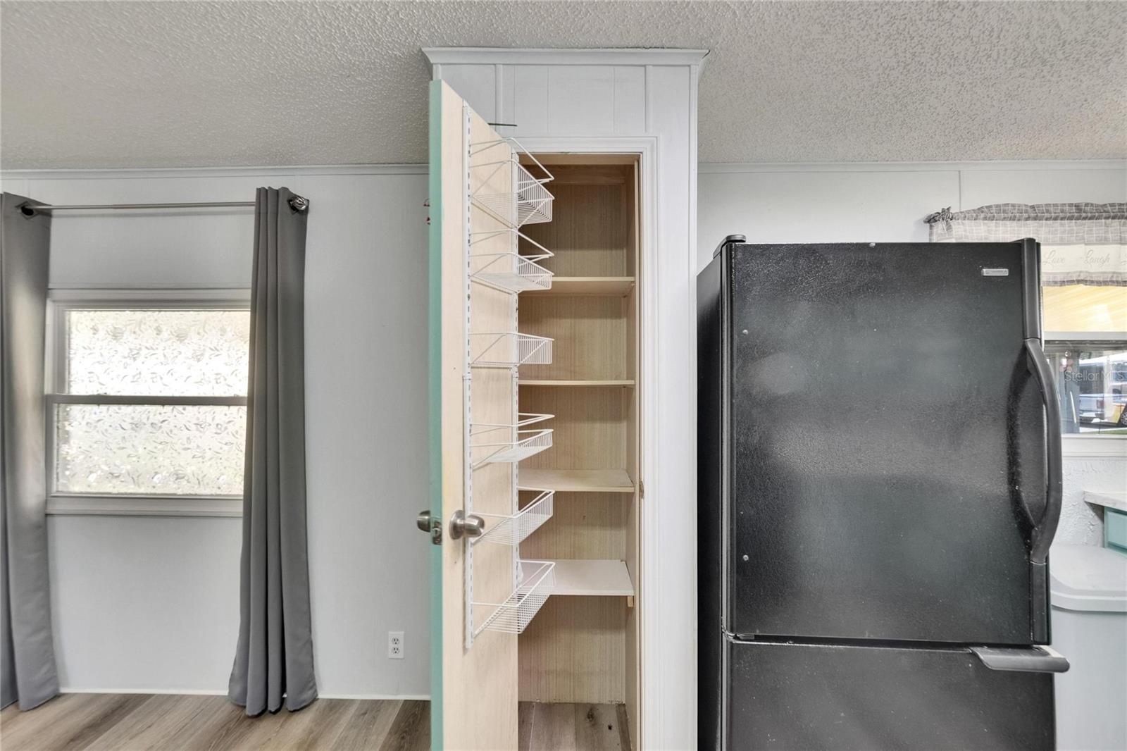 FOXWOOD LAKE ESTATES - Residential