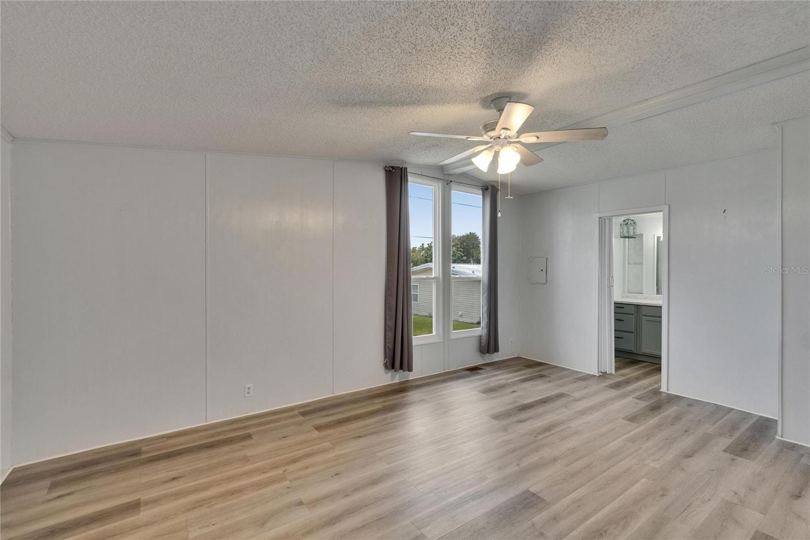 FOXWOOD LAKE ESTATES - Residential