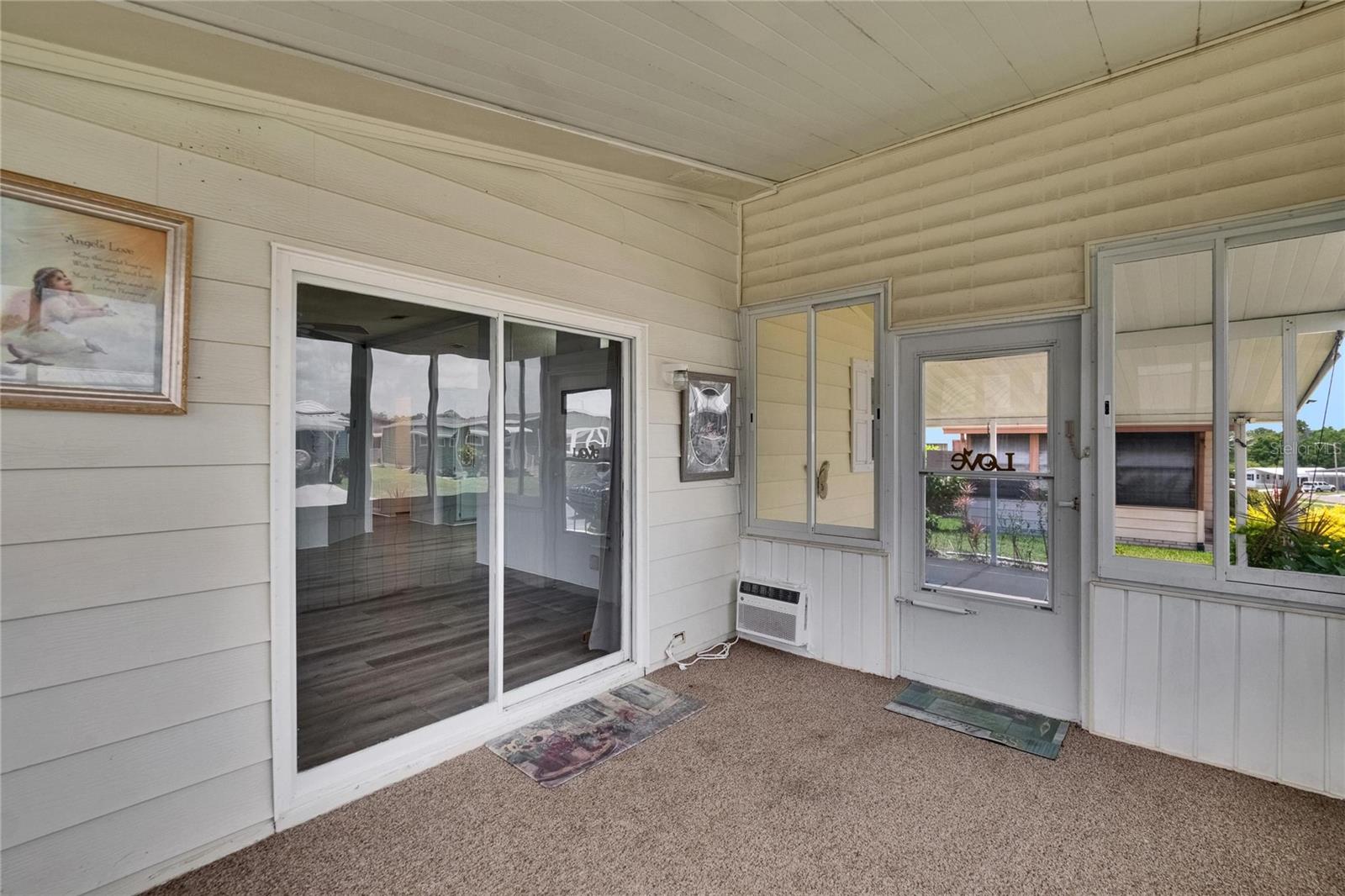 FOXWOOD LAKE ESTATES - Residential