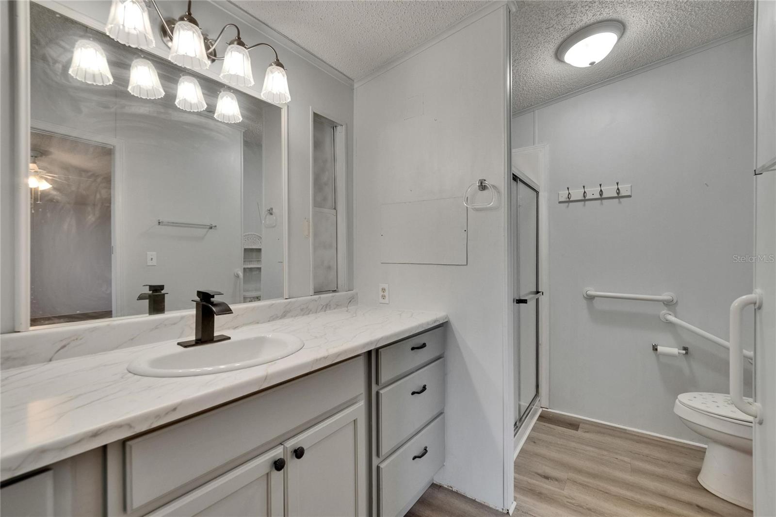 FOXWOOD LAKE ESTATES - Residential