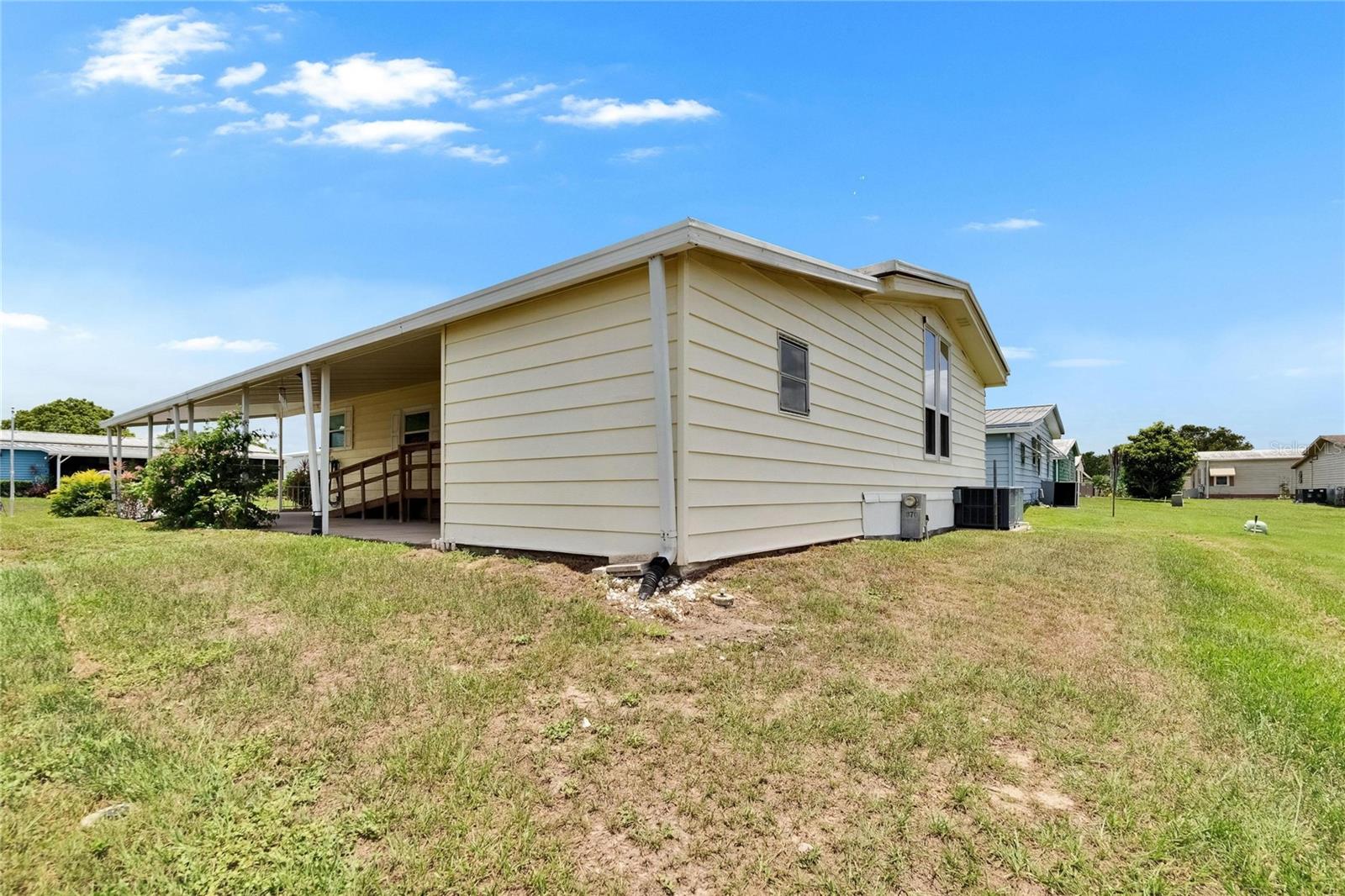 FOXWOOD LAKE ESTATES - Residential