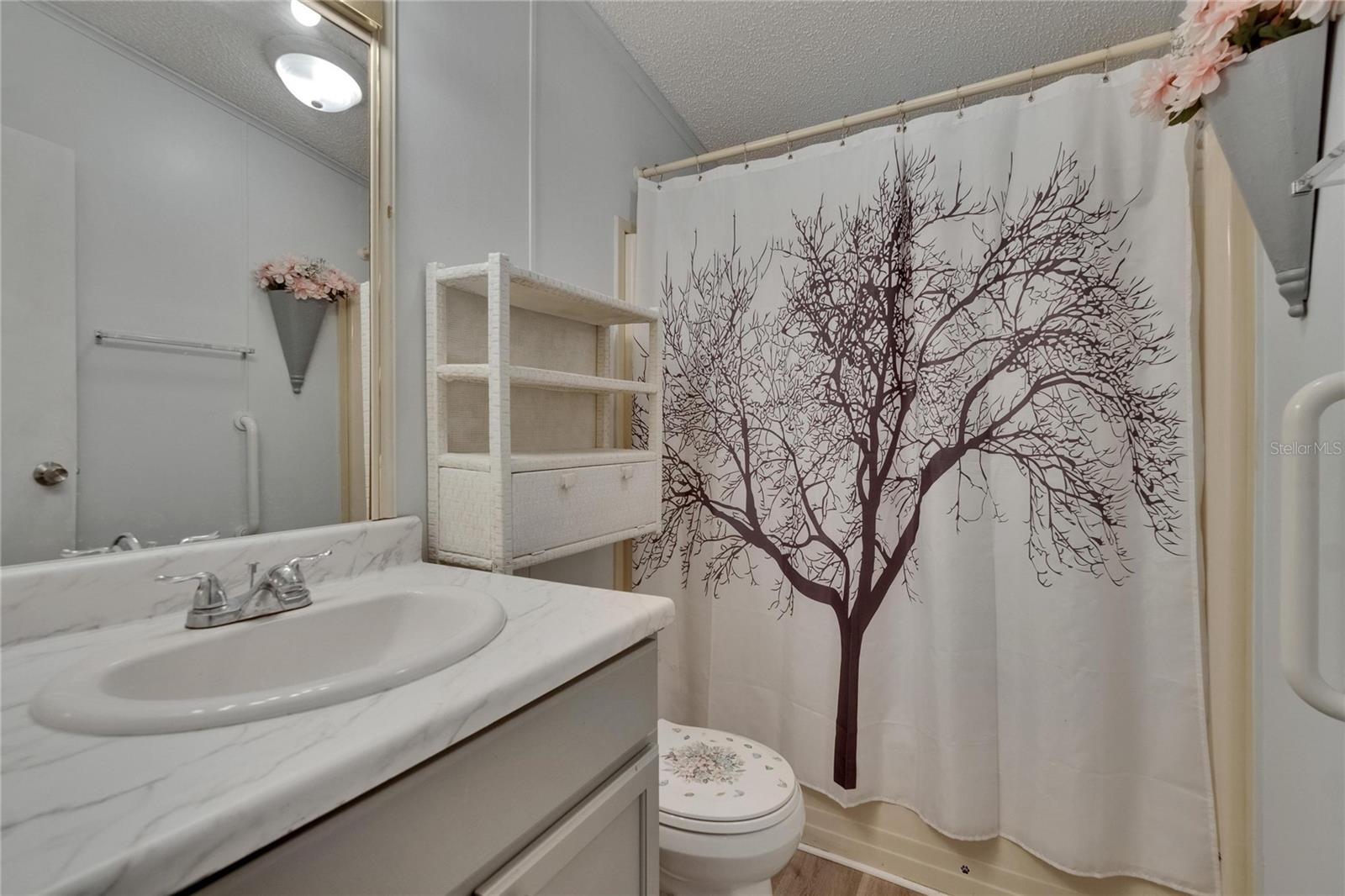 FOXWOOD LAKE ESTATES - Residential