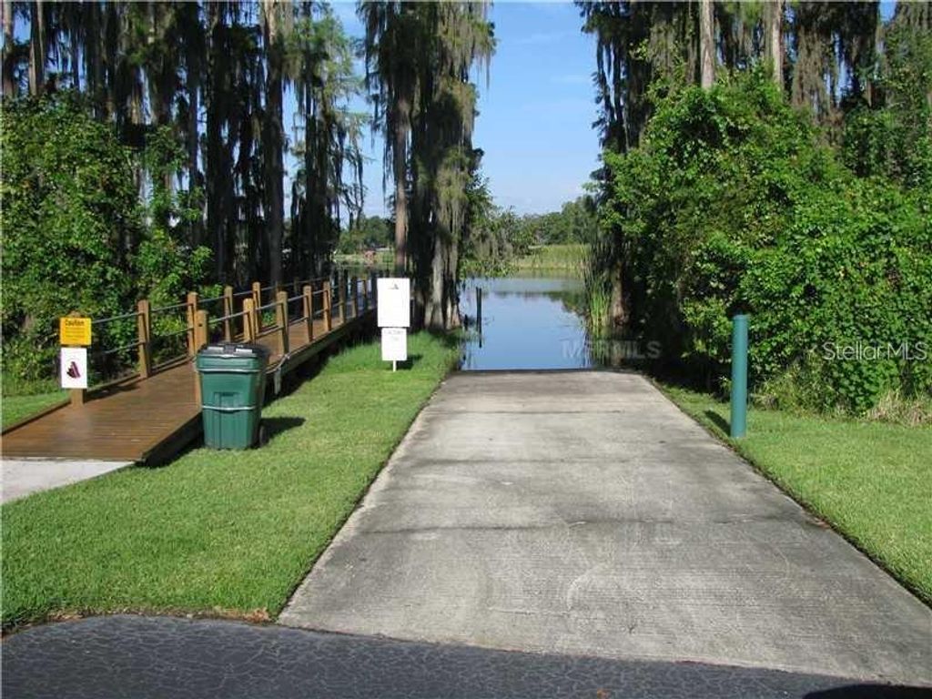 Photo of 1819 Hammocks Avenue #1819, Lutz, FL 33549 (MLS # TB8421126)