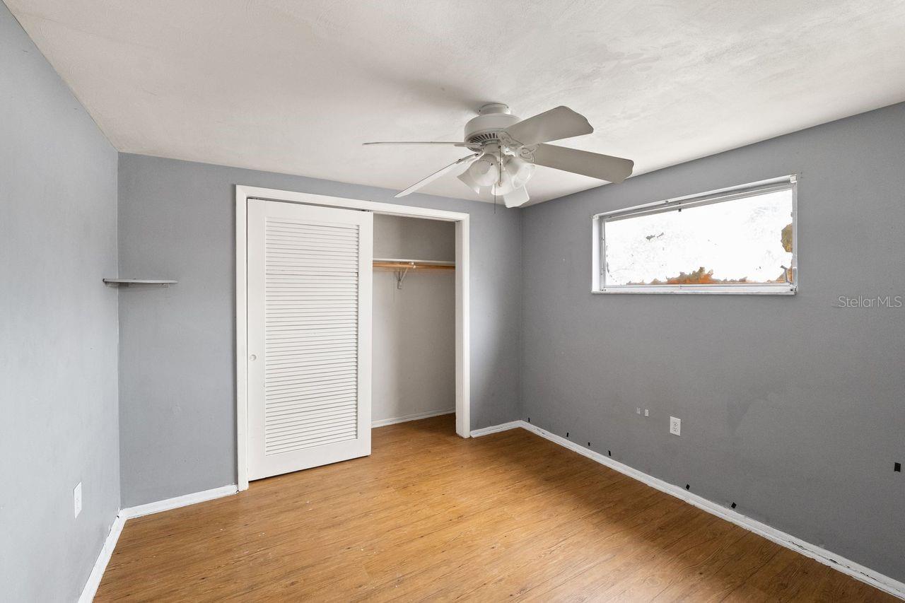 COLONIAL HILLS - Residential