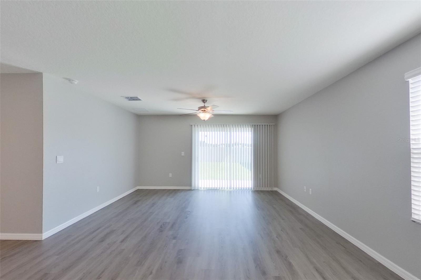 OCALA CROSSINGS - Residential Lease