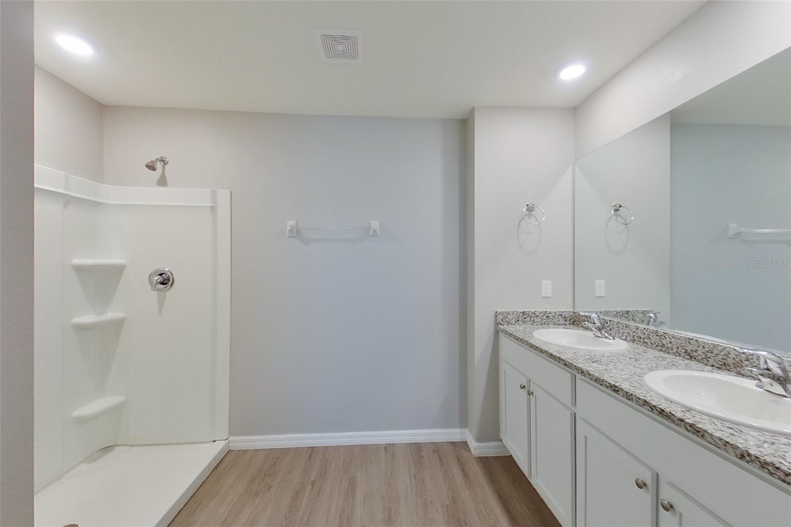 OCALA CROSSINGS - Residential Lease