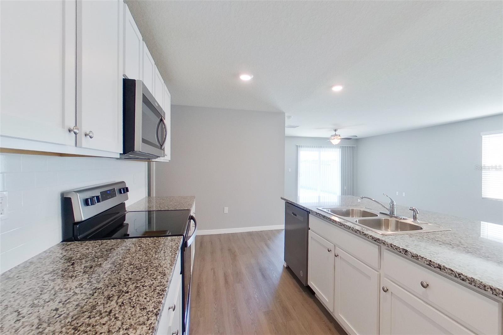 OCALA CROSSINGS - Residential Lease