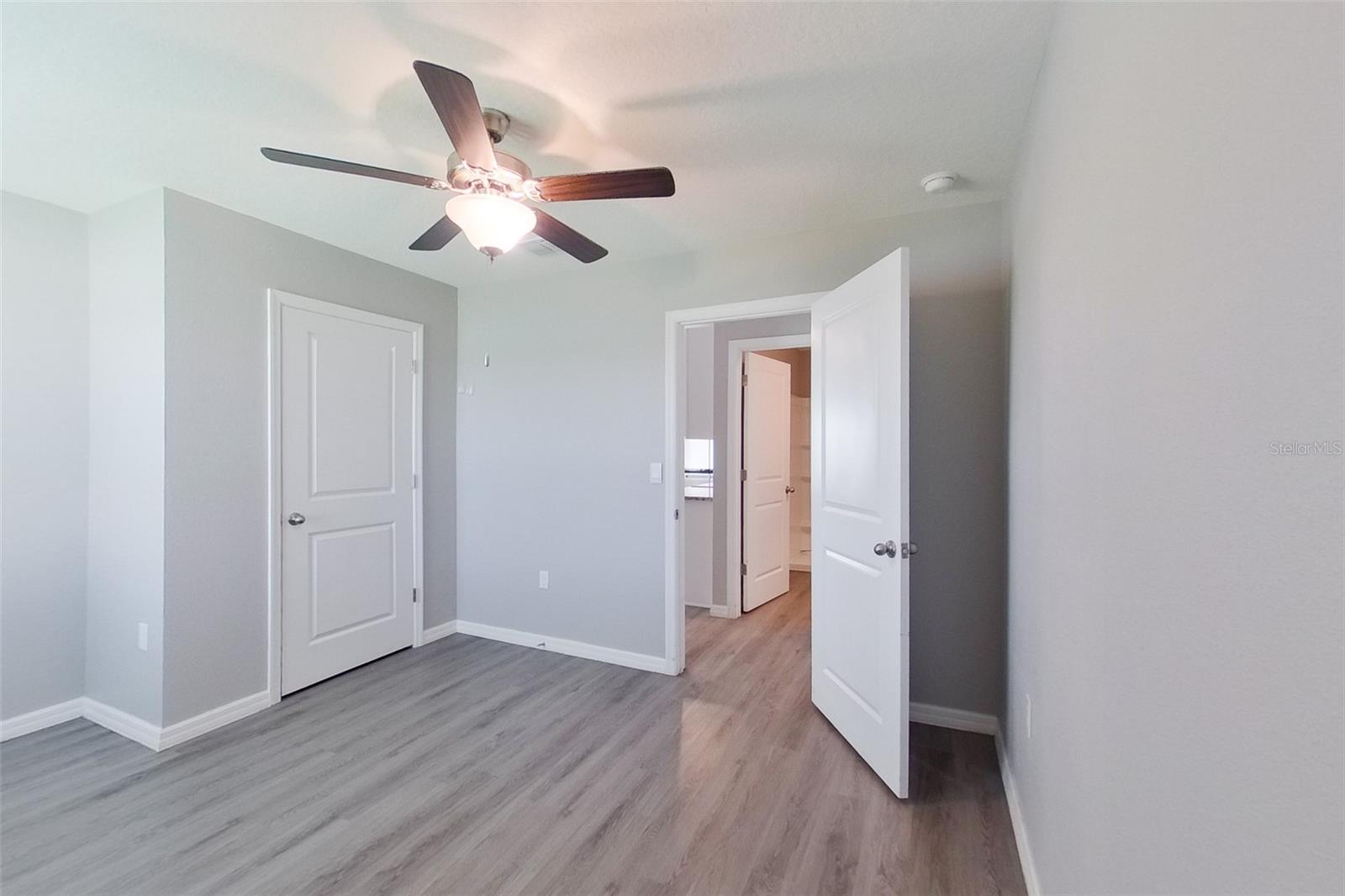 OCALA CROSSINGS - Residential Lease