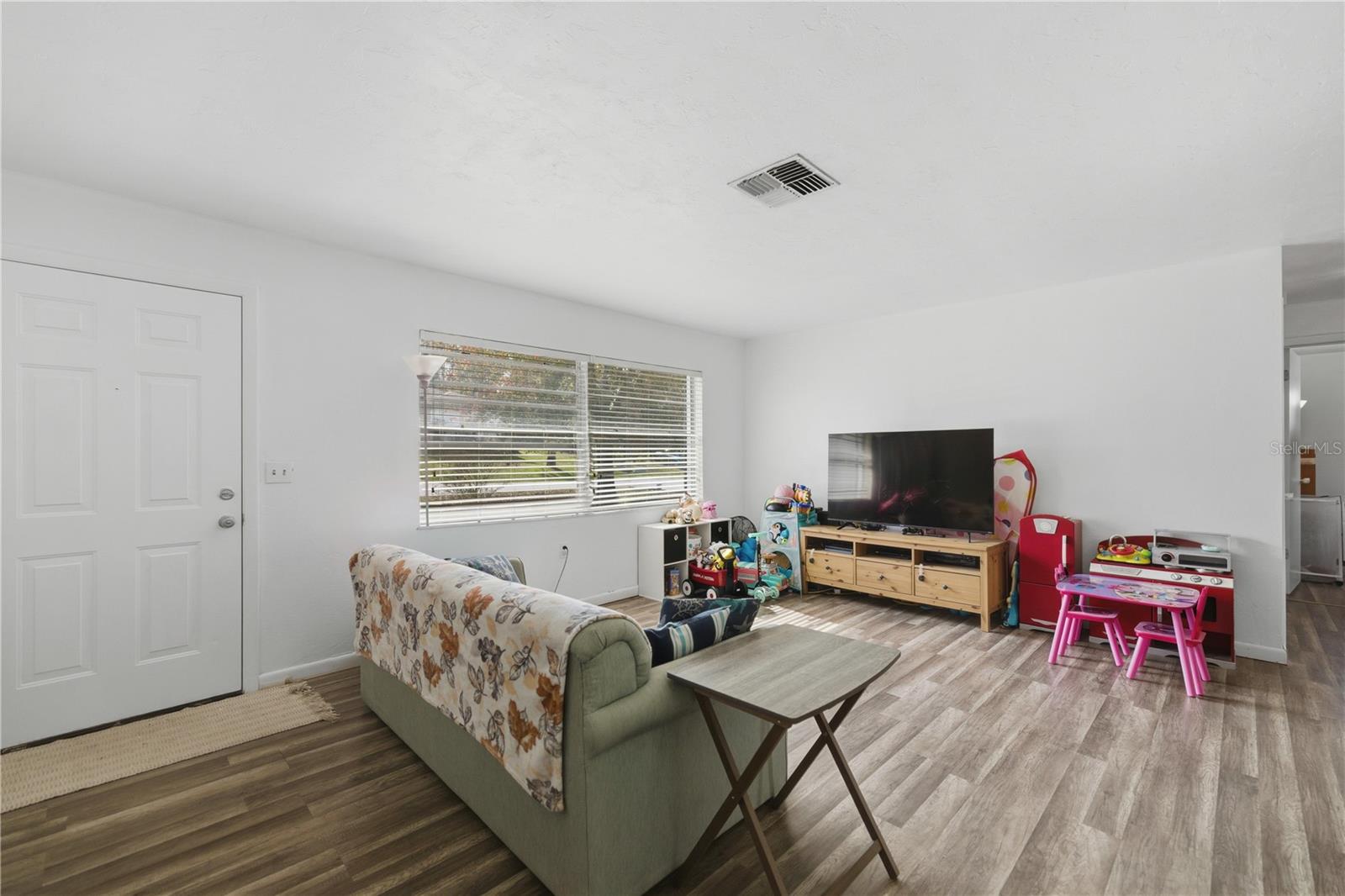 BEVERLY HILLS UNIT 08 PH 01 - Residential