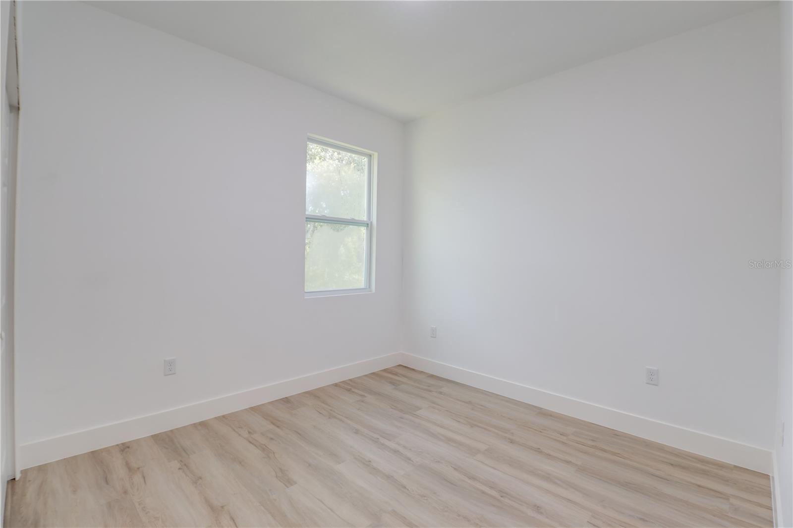 SILVER SPGS SHORES #36 - Residential Lease