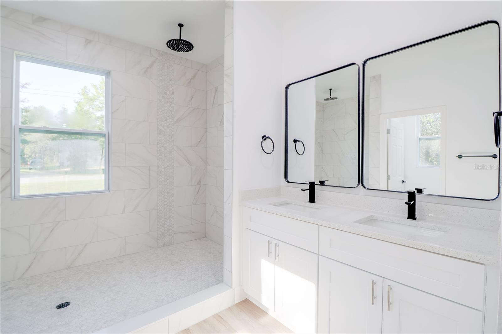 SILVER SPGS SHORES #36 - Residential Lease