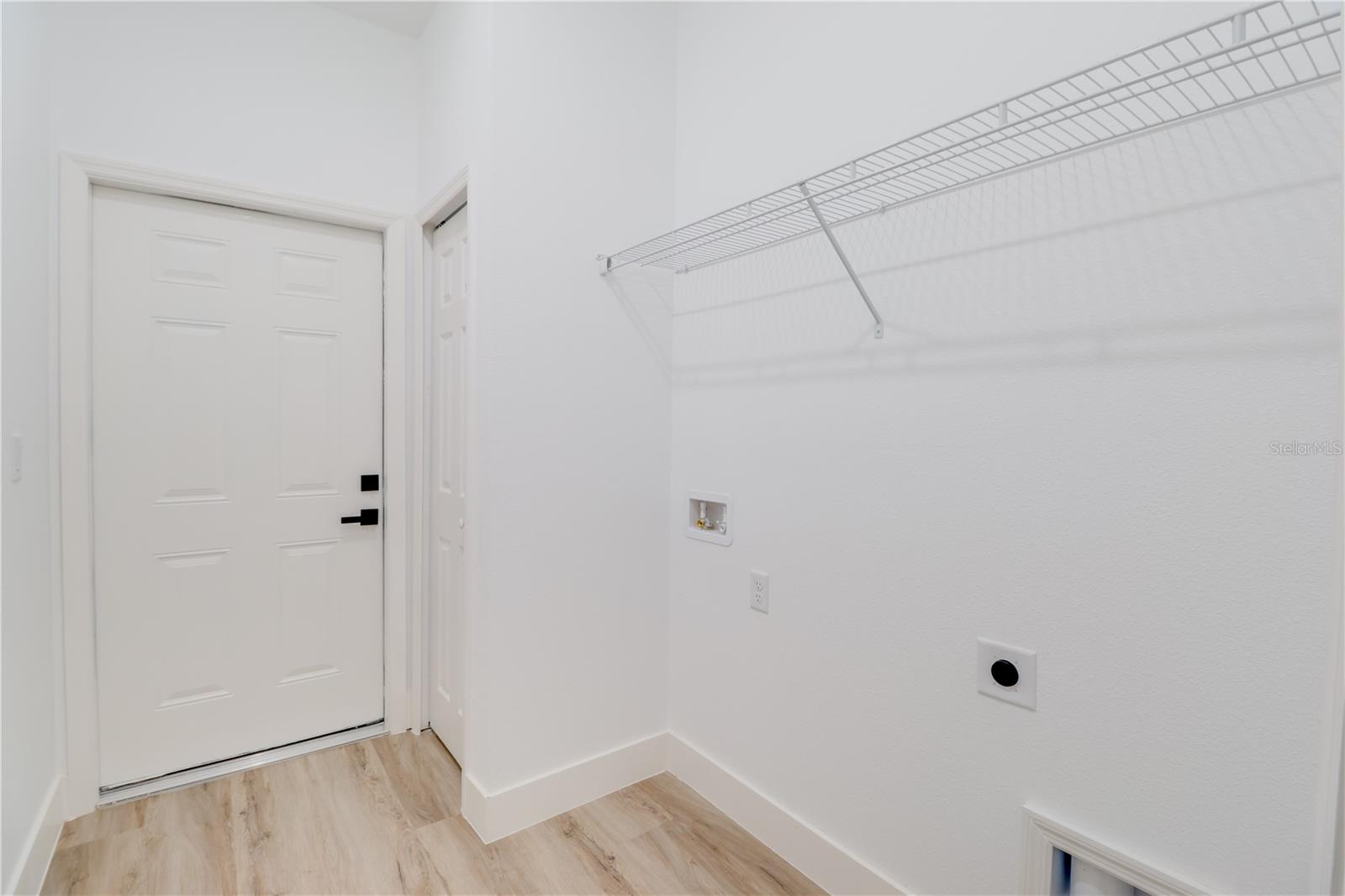 SILVER SPGS SHORES #36 - Residential Lease