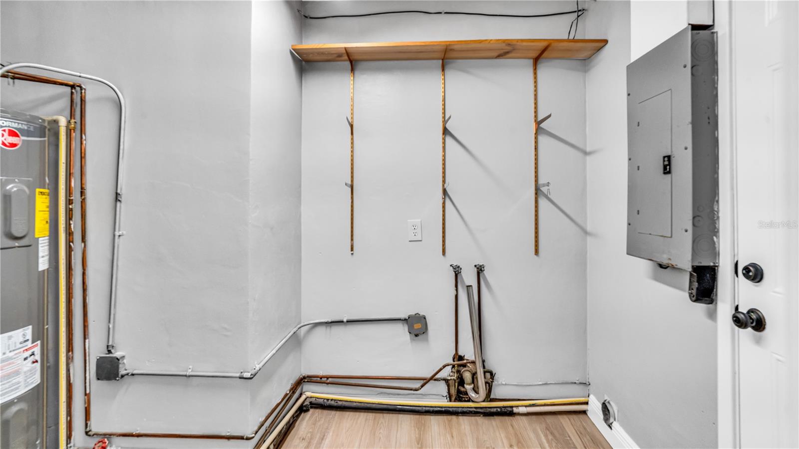 UNPLATTED - Residential Lease