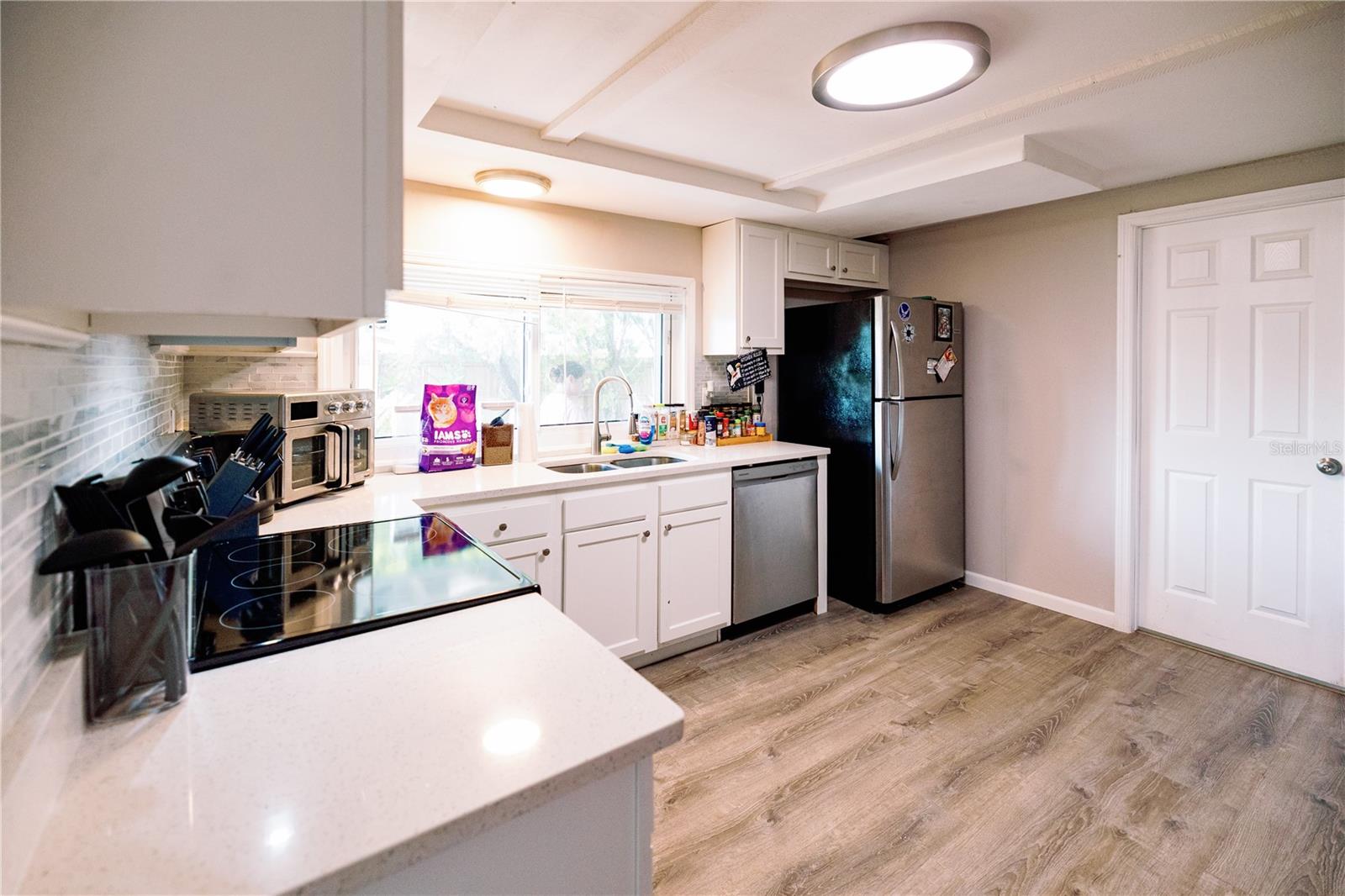 BEACON SQUARE - Residential