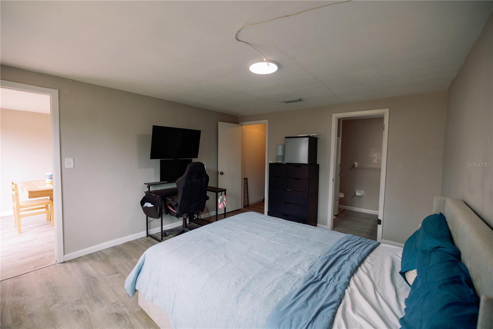 BEACON SQUARE - Residential