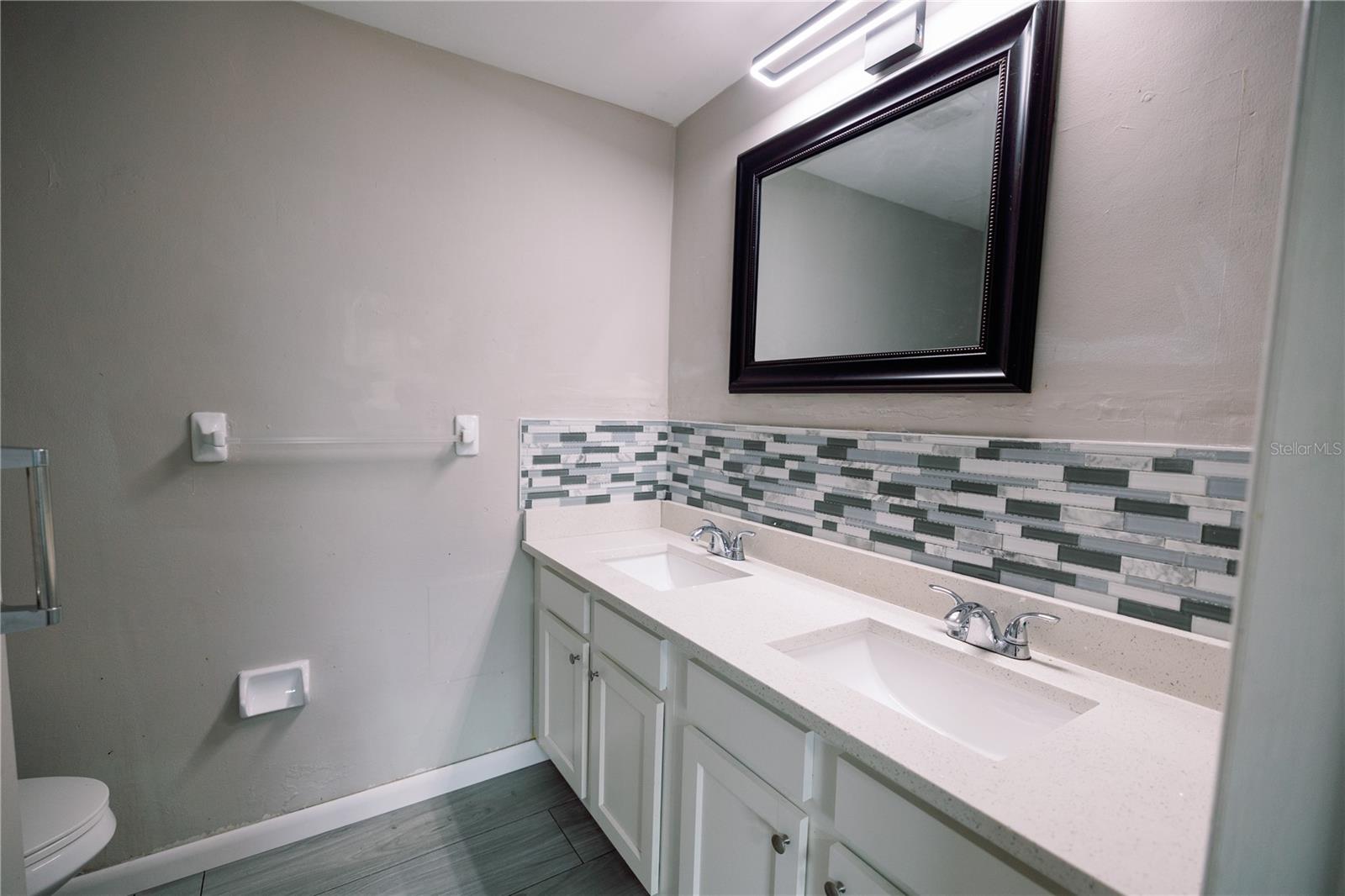 BEACON SQUARE - Residential