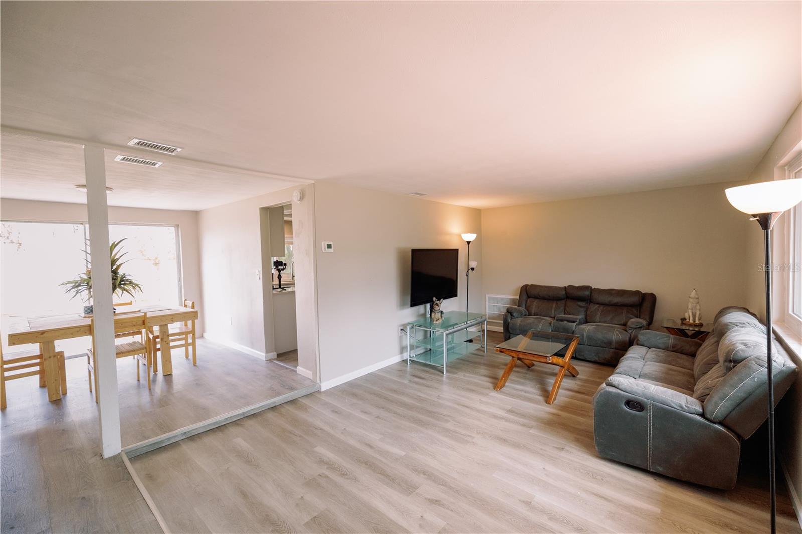 BEACON SQUARE - Residential